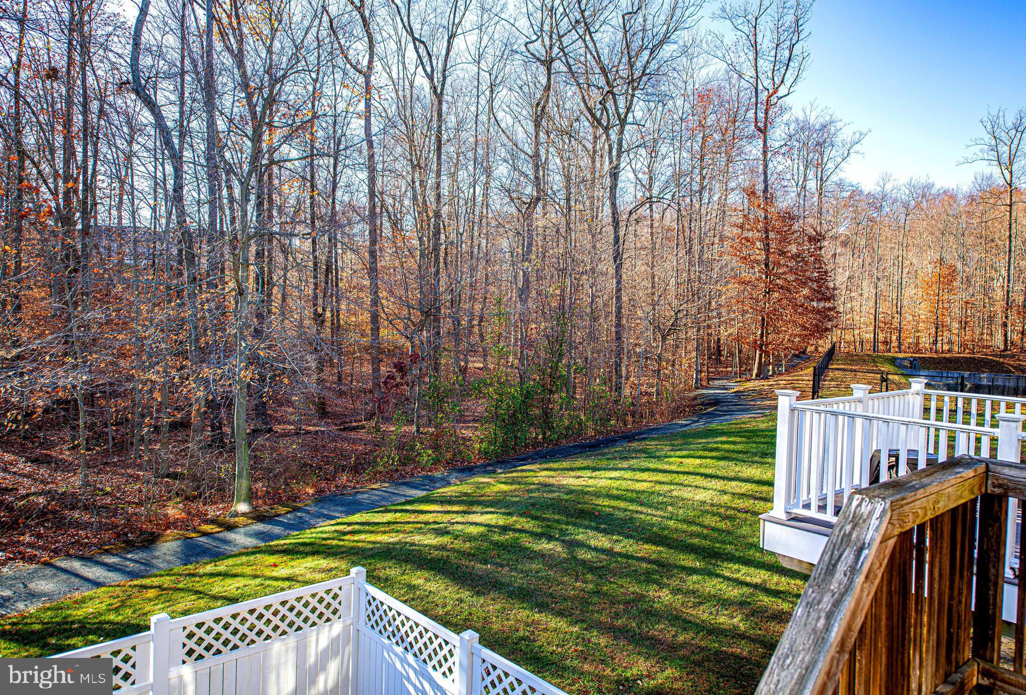 HOLLY WOODS - Residential