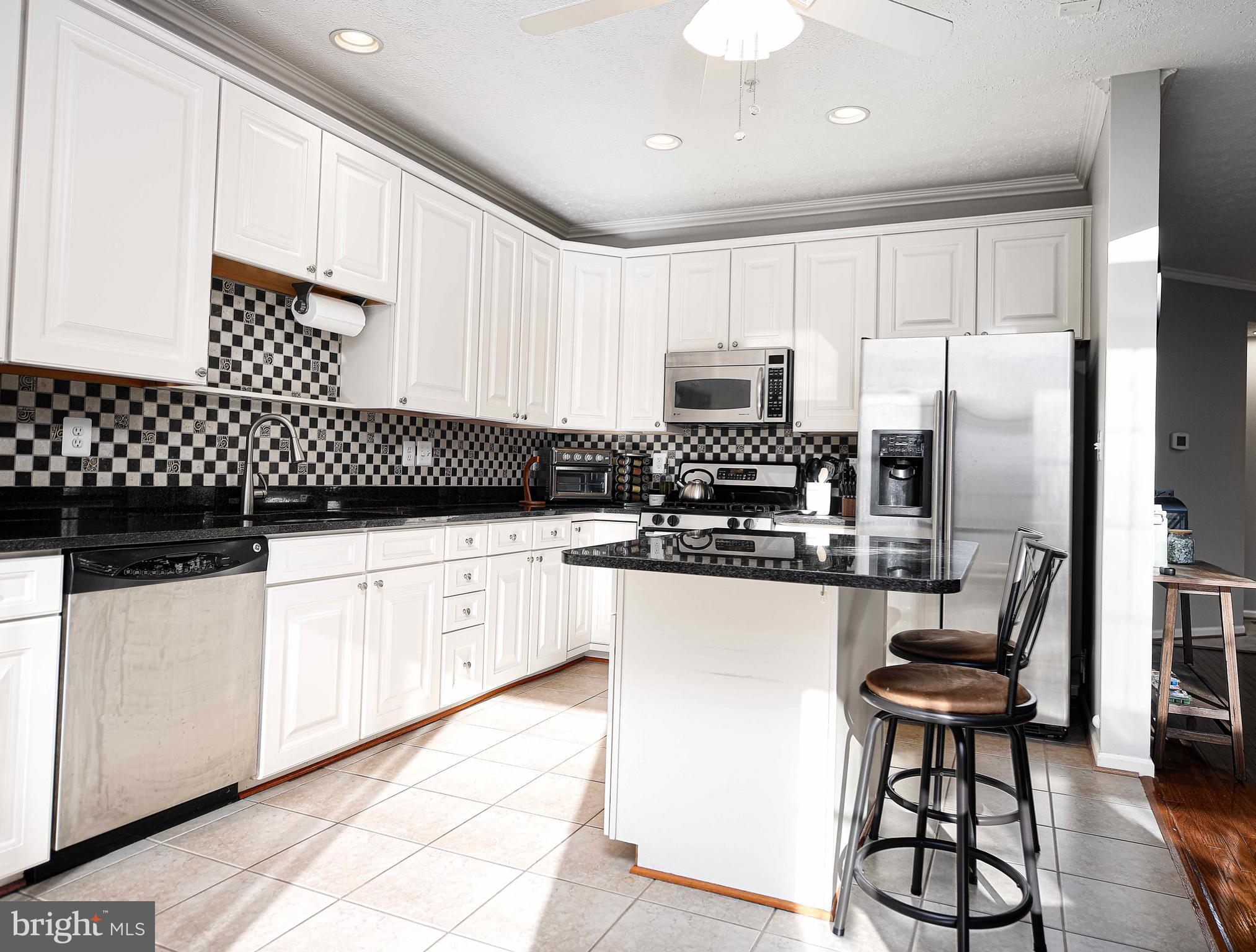 HOLLY WOODS - Residential