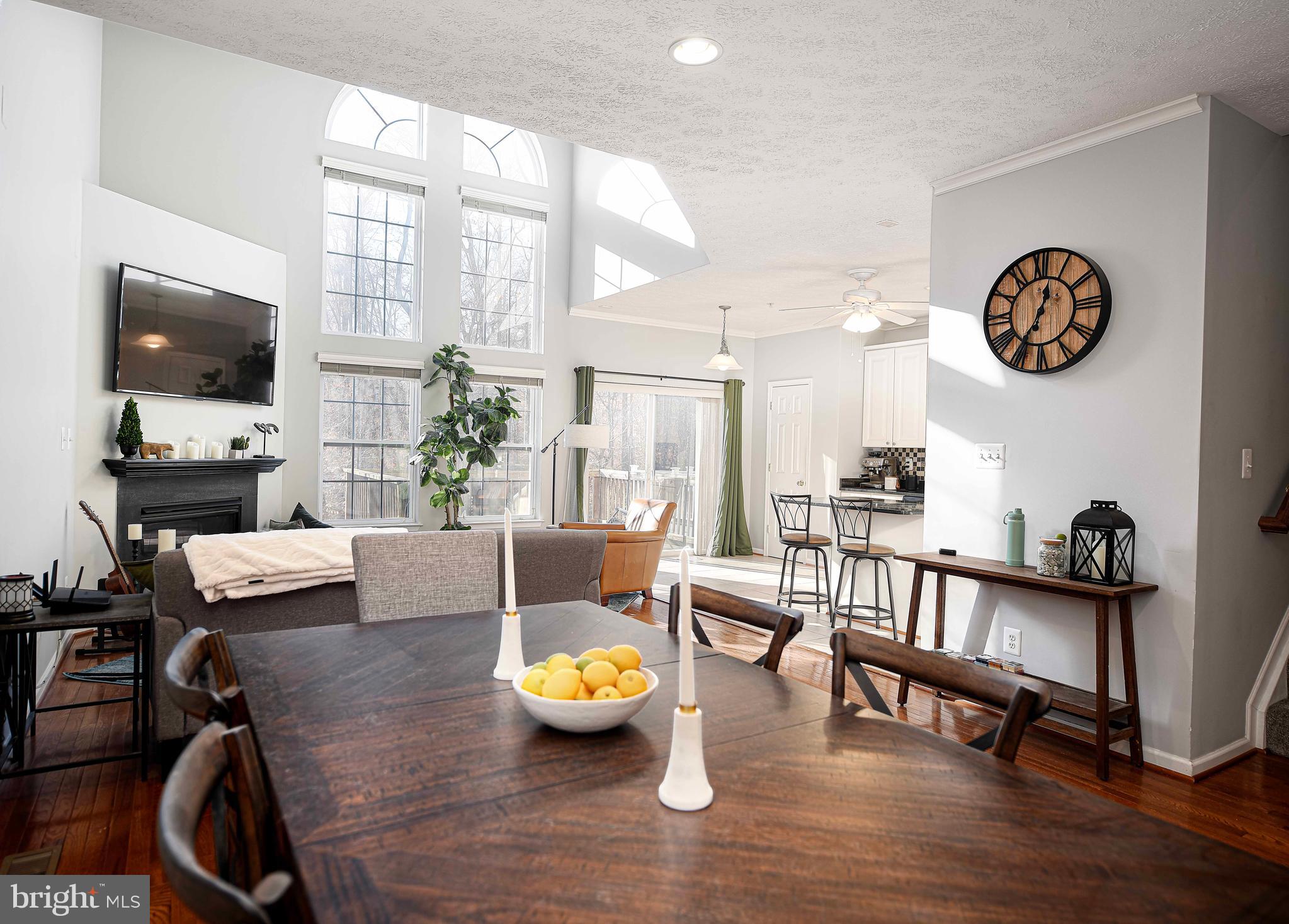 HOLLY WOODS - Residential