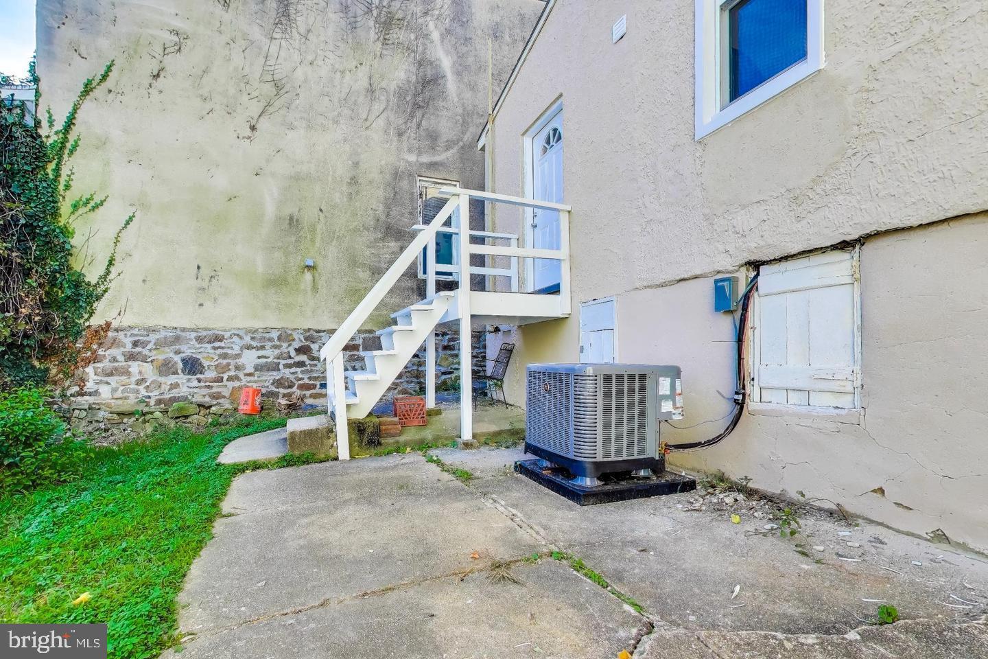 HAMPDEN HISTORIC DISTRICT - Residential