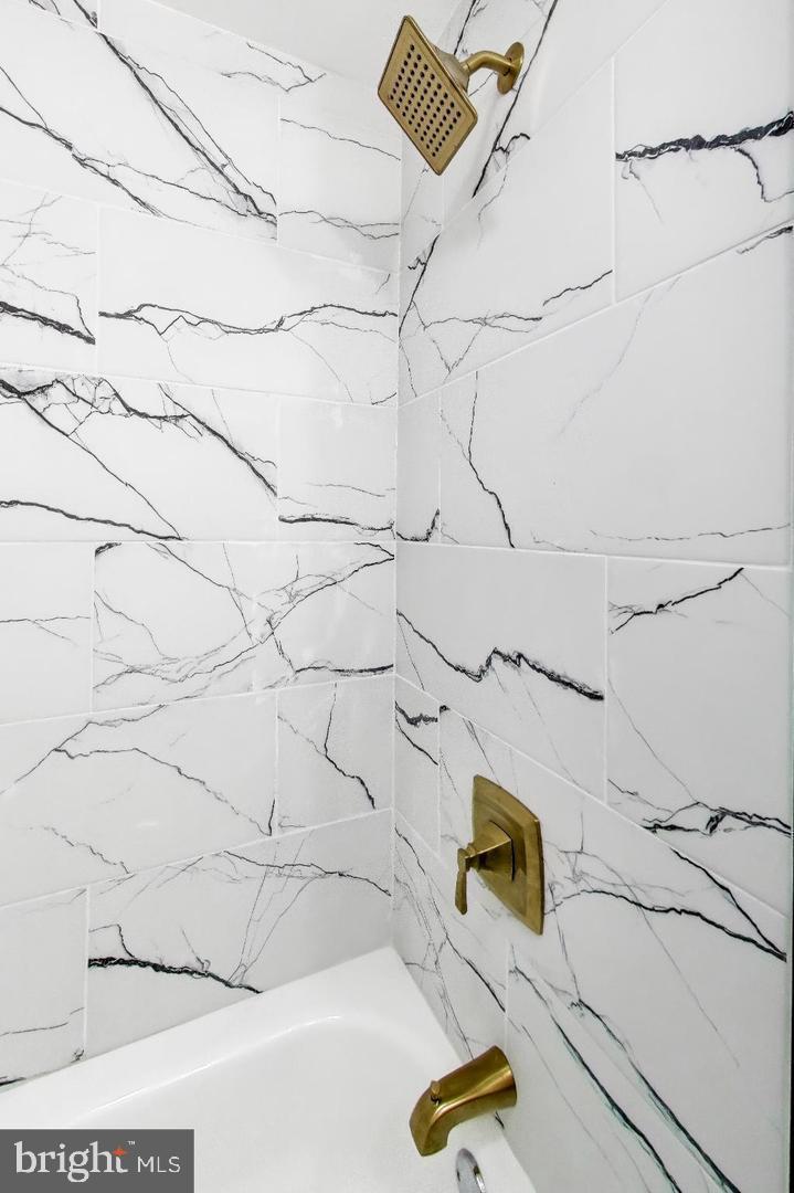 HAMPDEN HISTORIC DISTRICT - Residential