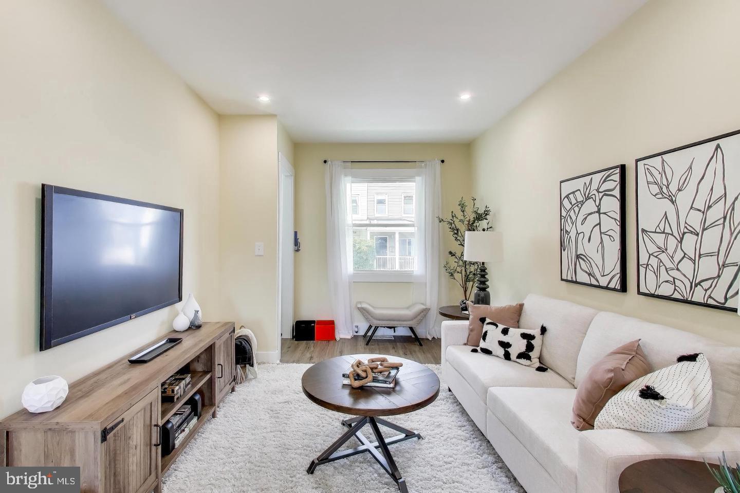 HAMPDEN HISTORIC DISTRICT - Residential