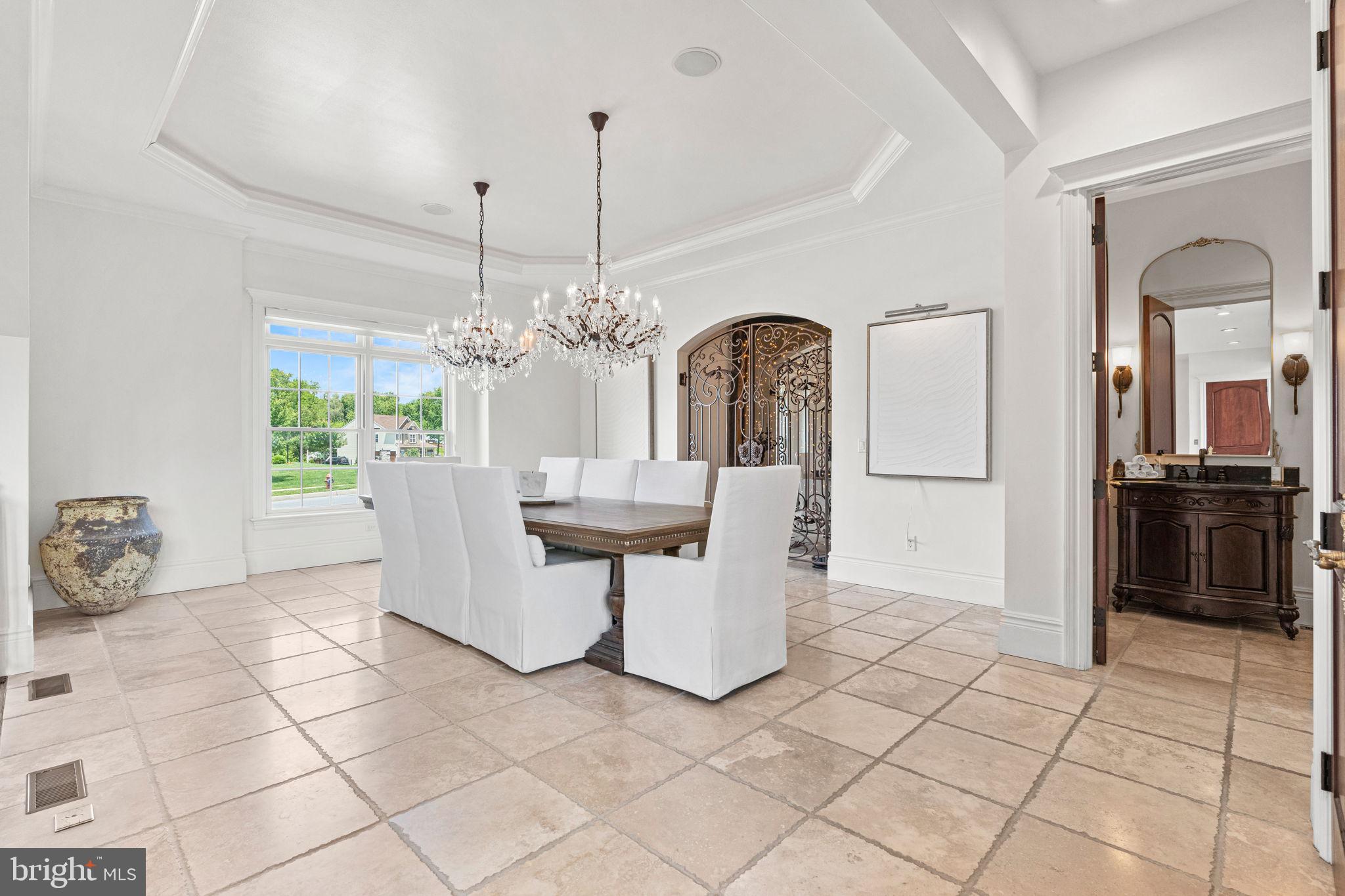 WILSHIRE ESTATES - Residential