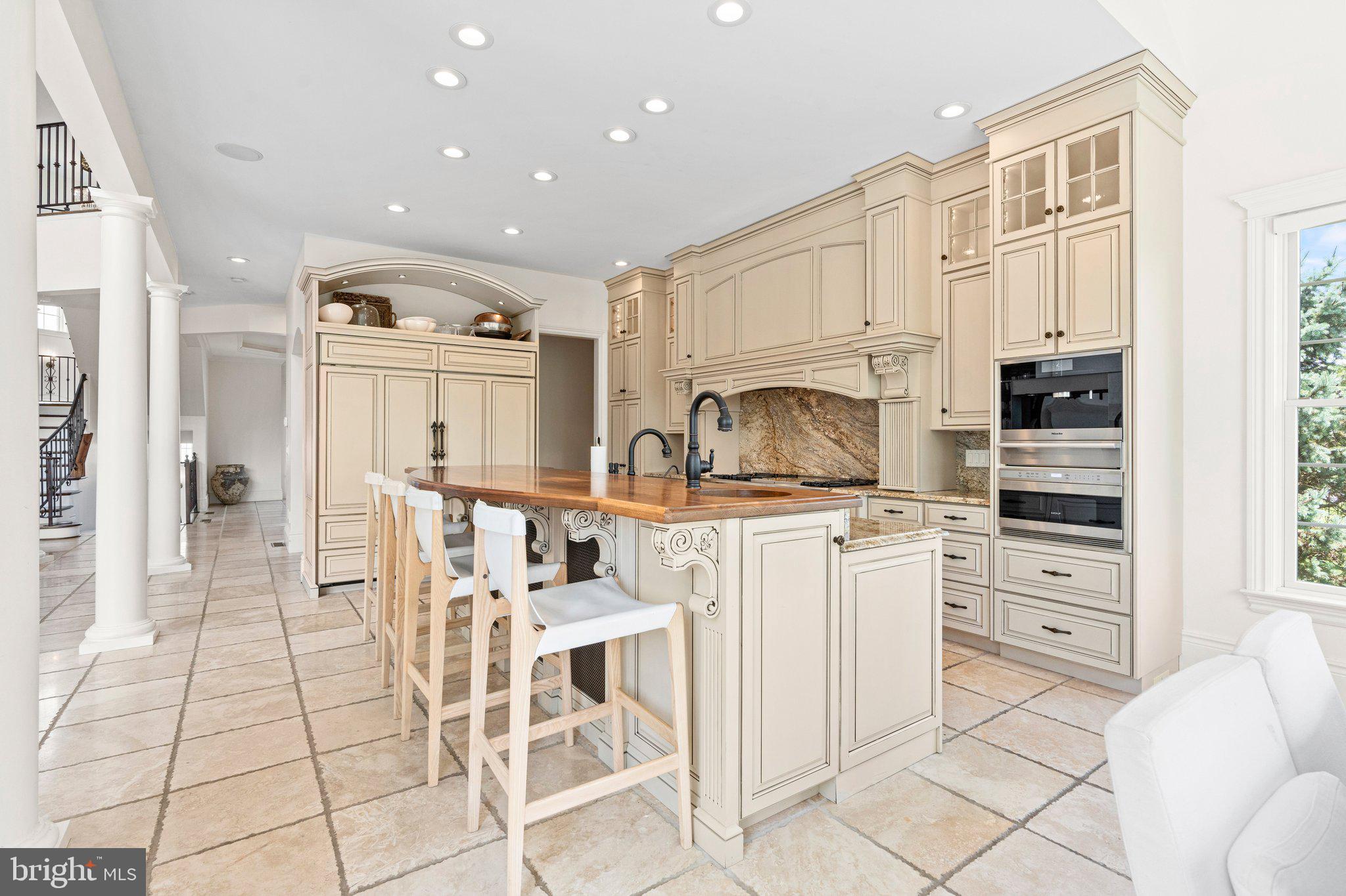 WILSHIRE ESTATES - Residential