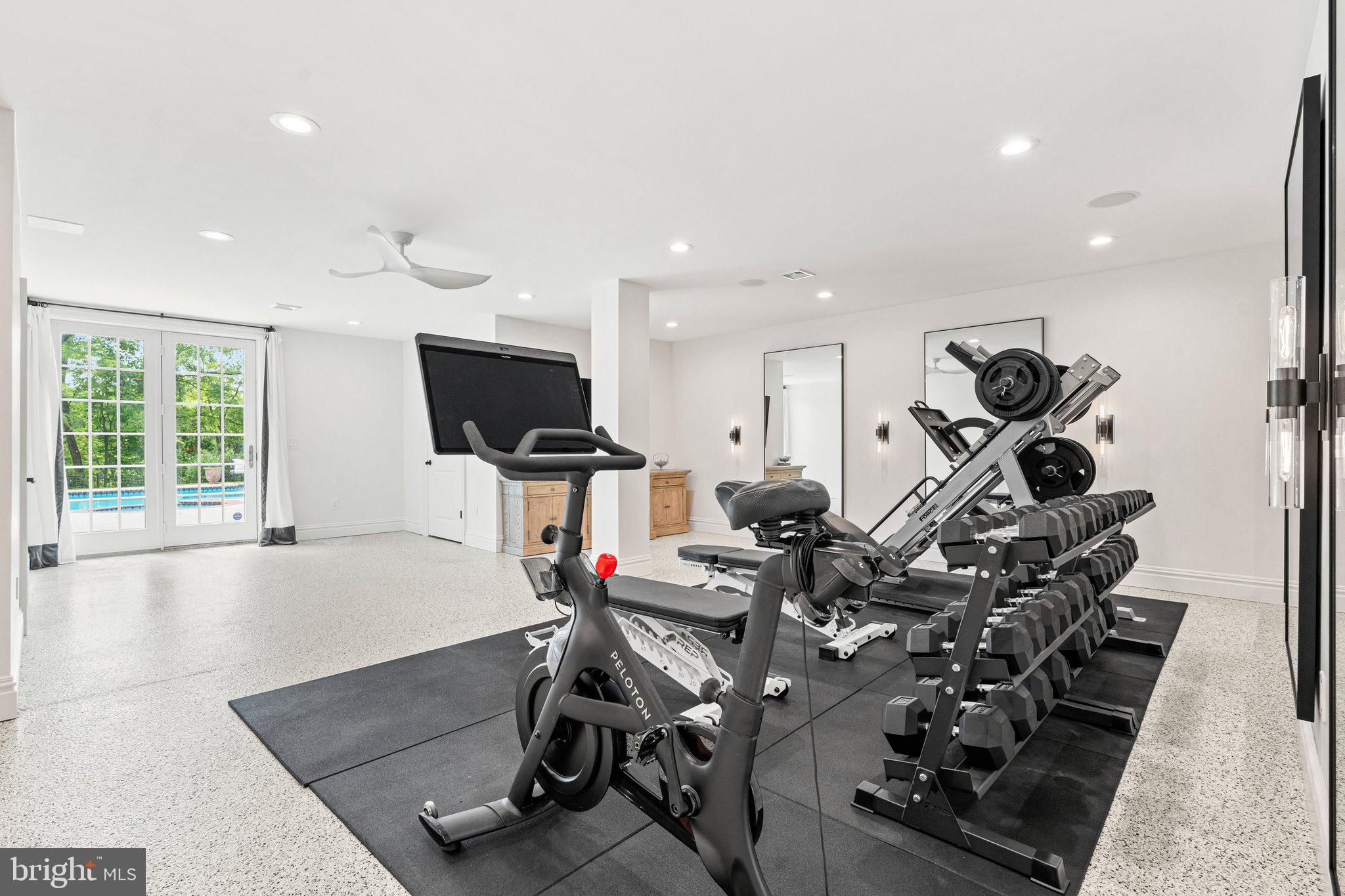 WILSHIRE ESTATES - Residential