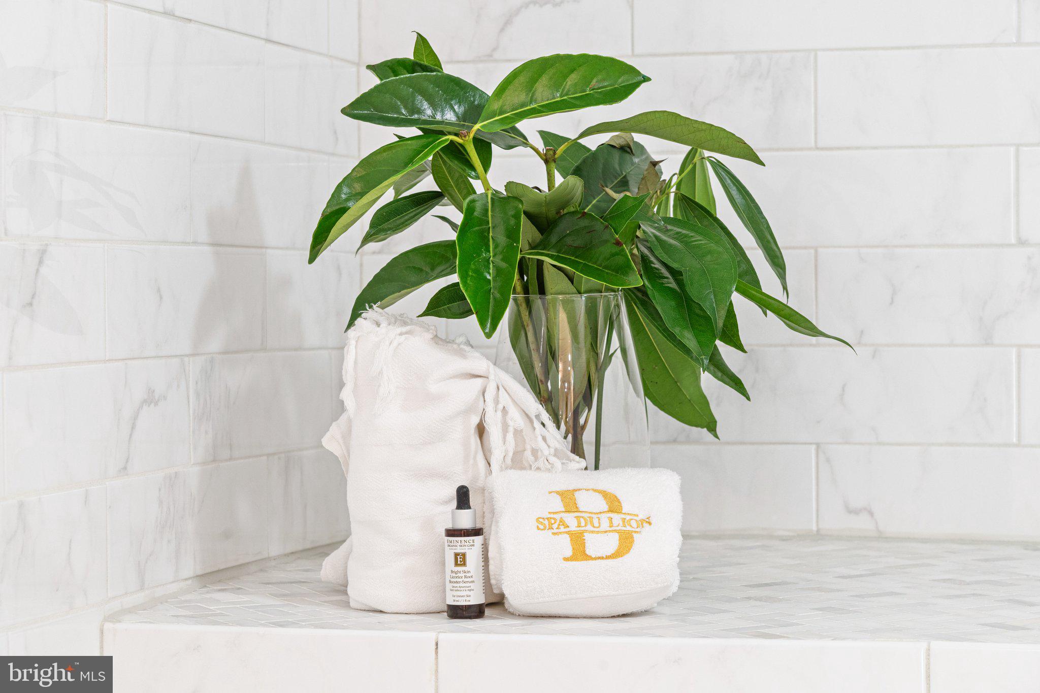 WILSHIRE ESTATES - Residential