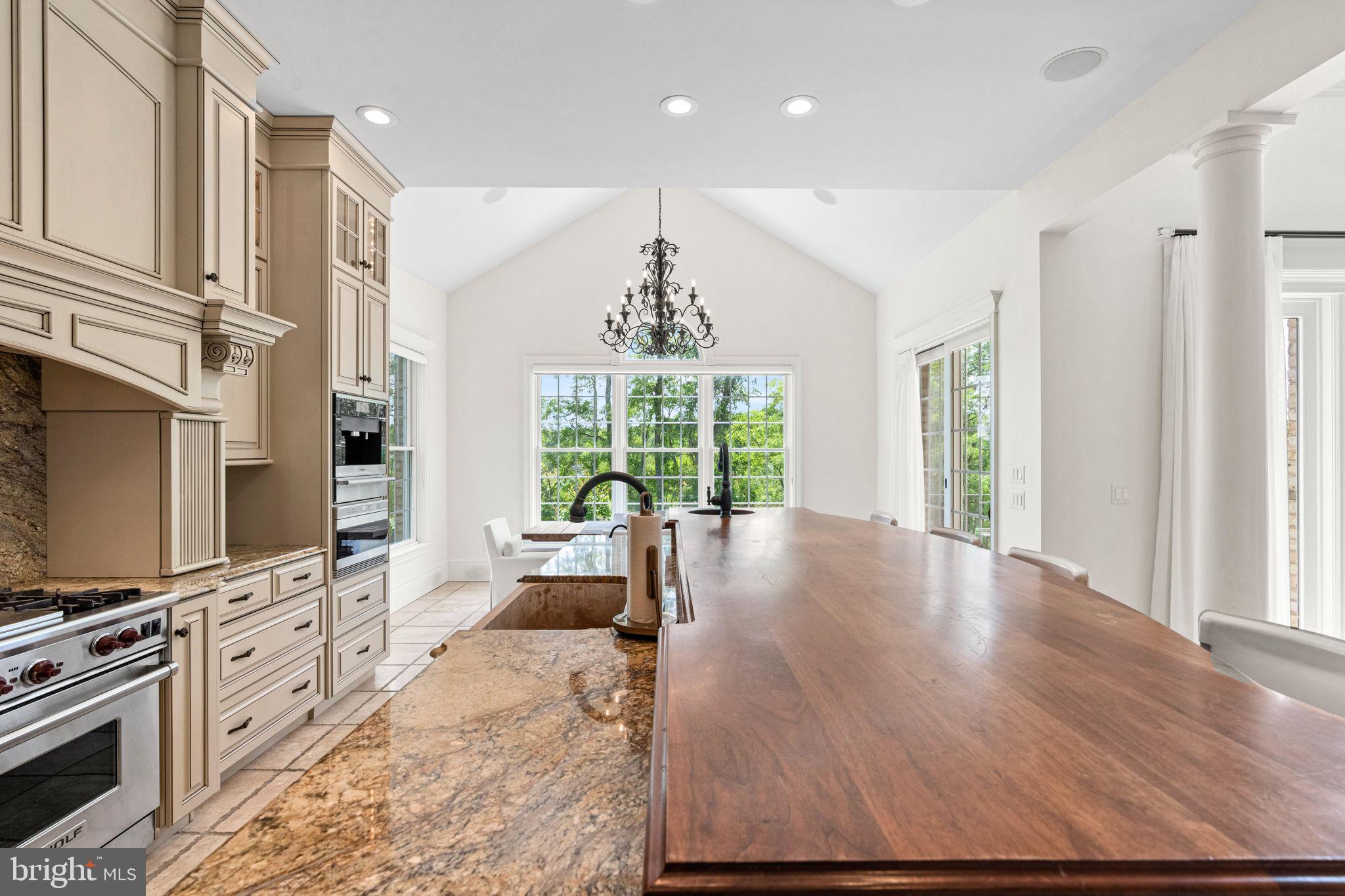 WILSHIRE ESTATES - Residential