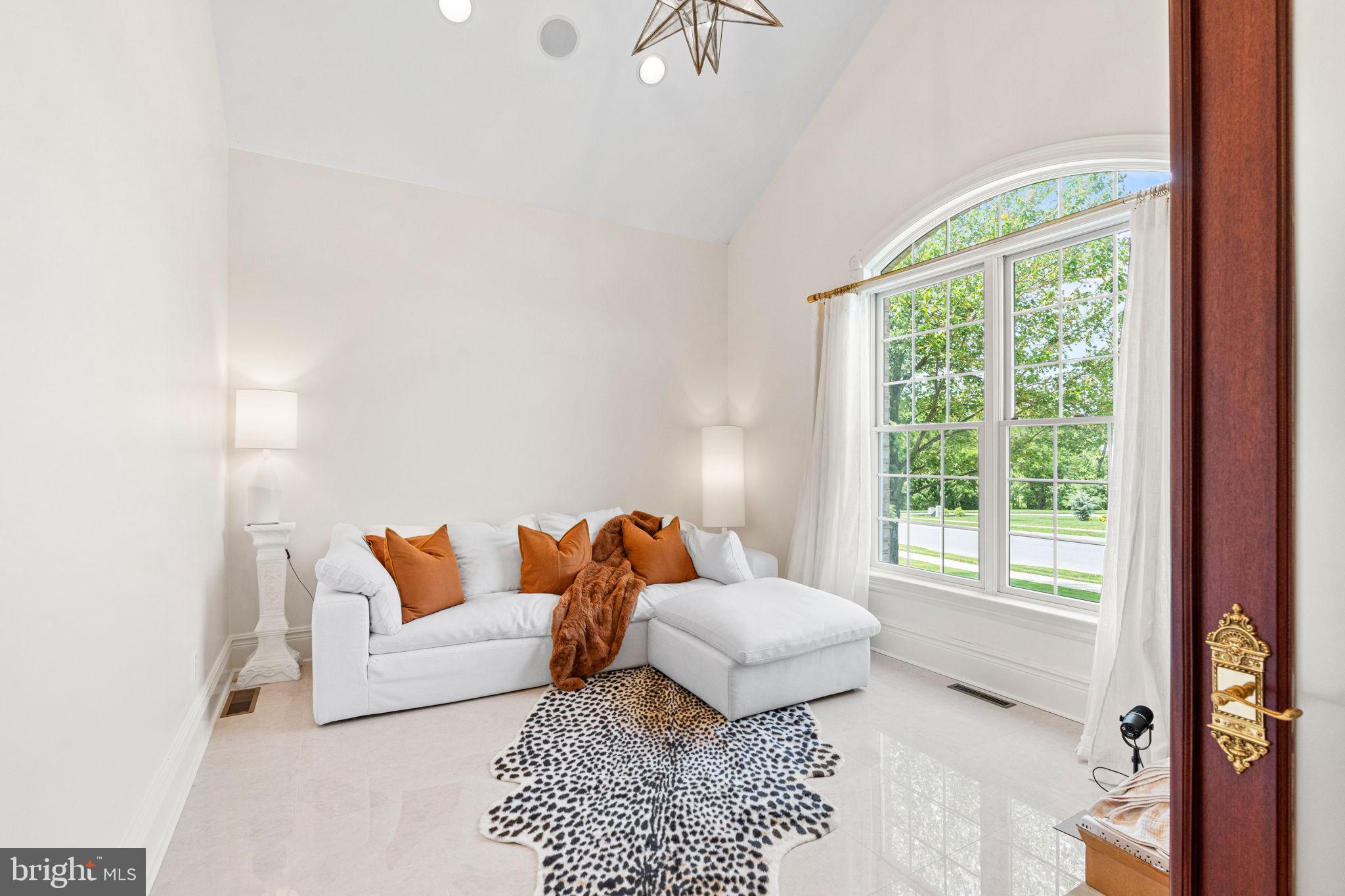 WILSHIRE ESTATES - Residential