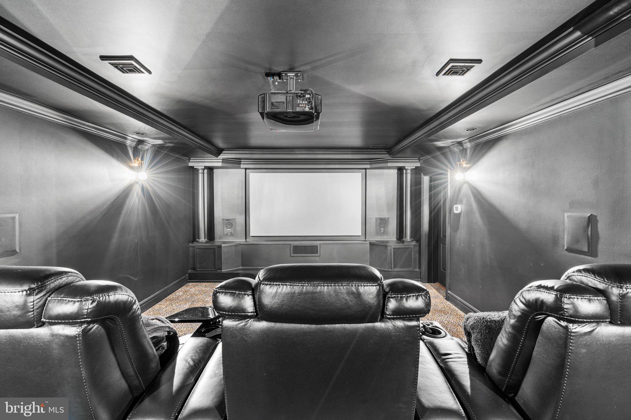 WILSHIRE ESTATES - Residential