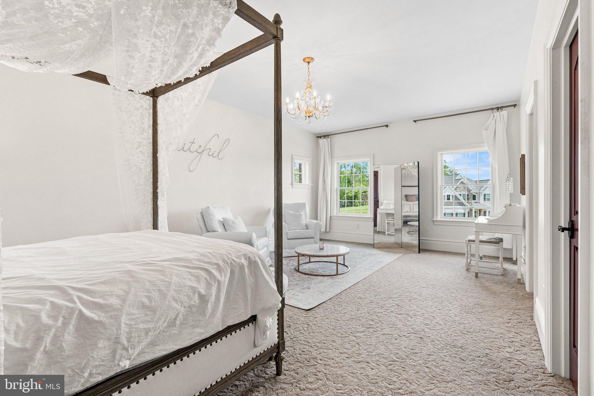 WILSHIRE ESTATES - Residential