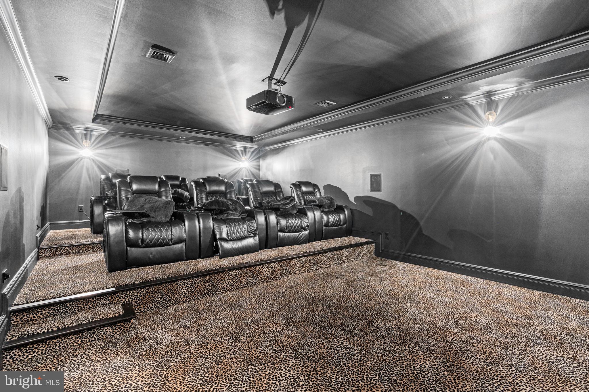 WILSHIRE ESTATES - Residential