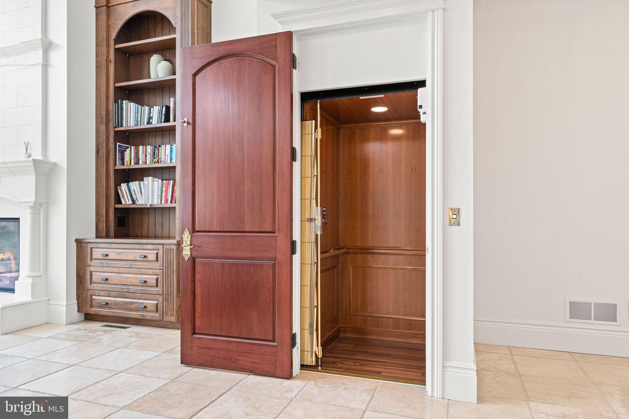 WILSHIRE ESTATES - Residential