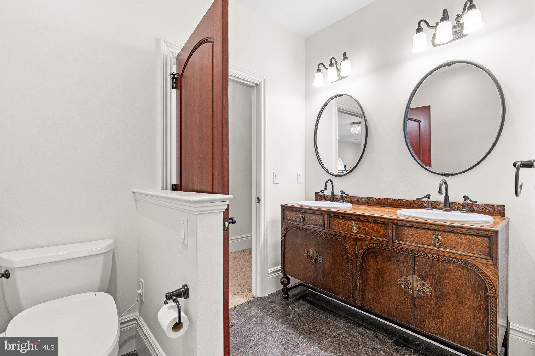 WILSHIRE ESTATES - Residential