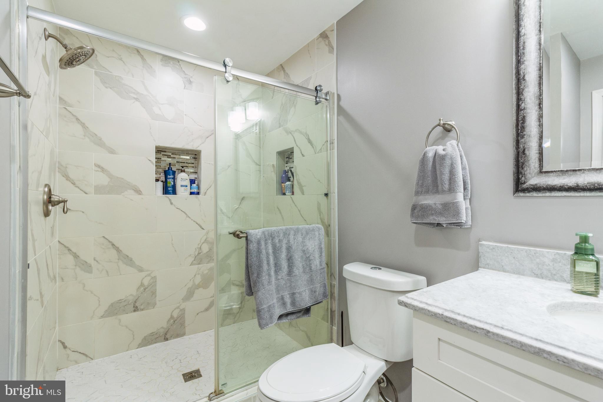 STONEY RIDGE FARM - Residential