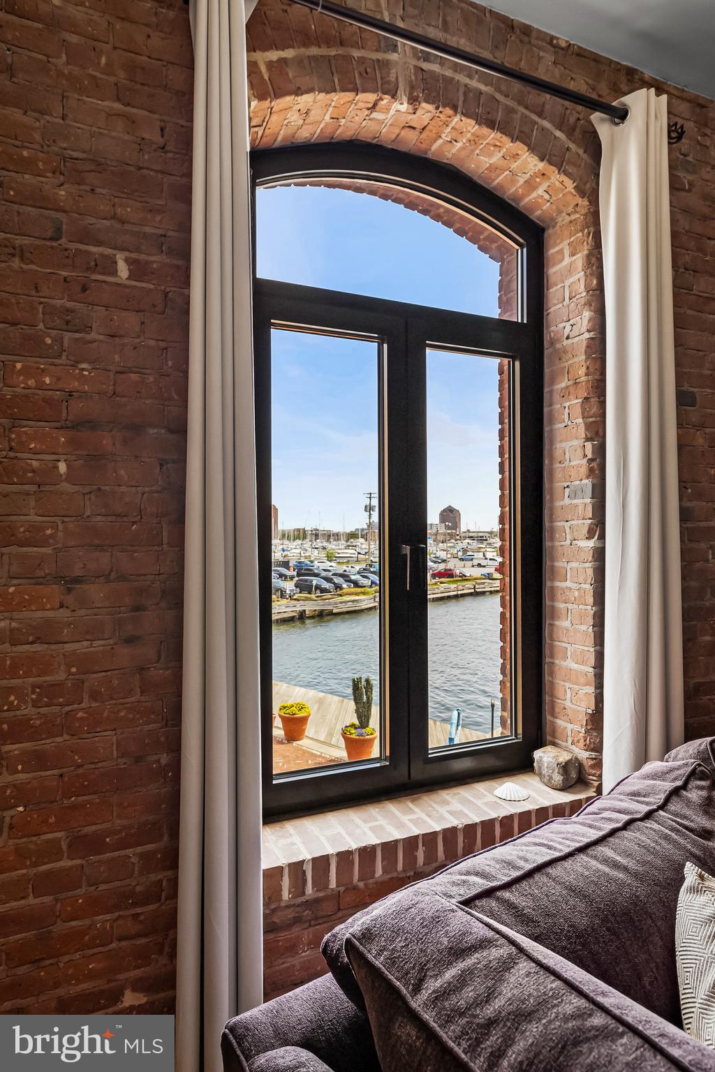 FELLS POINT HISTORIC DISTRICT - Residential Lease