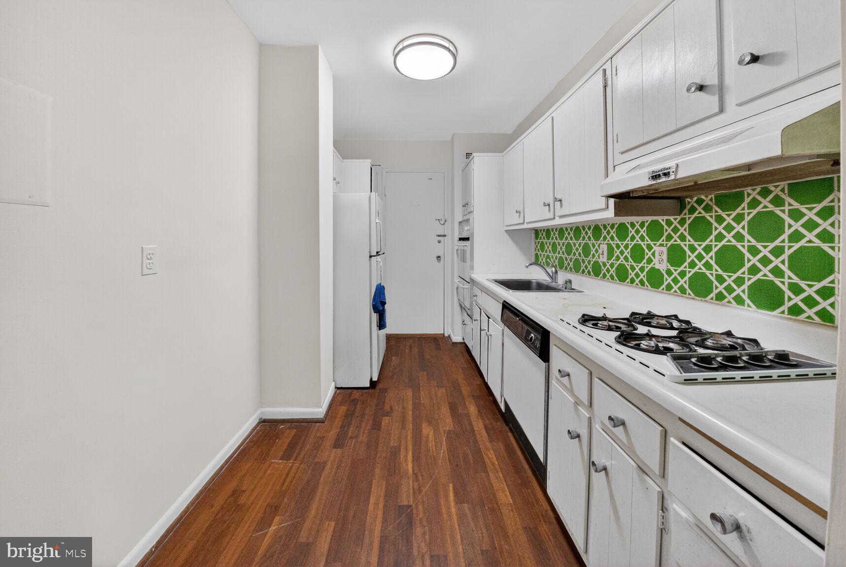 GROSVENOR PARK - Residential