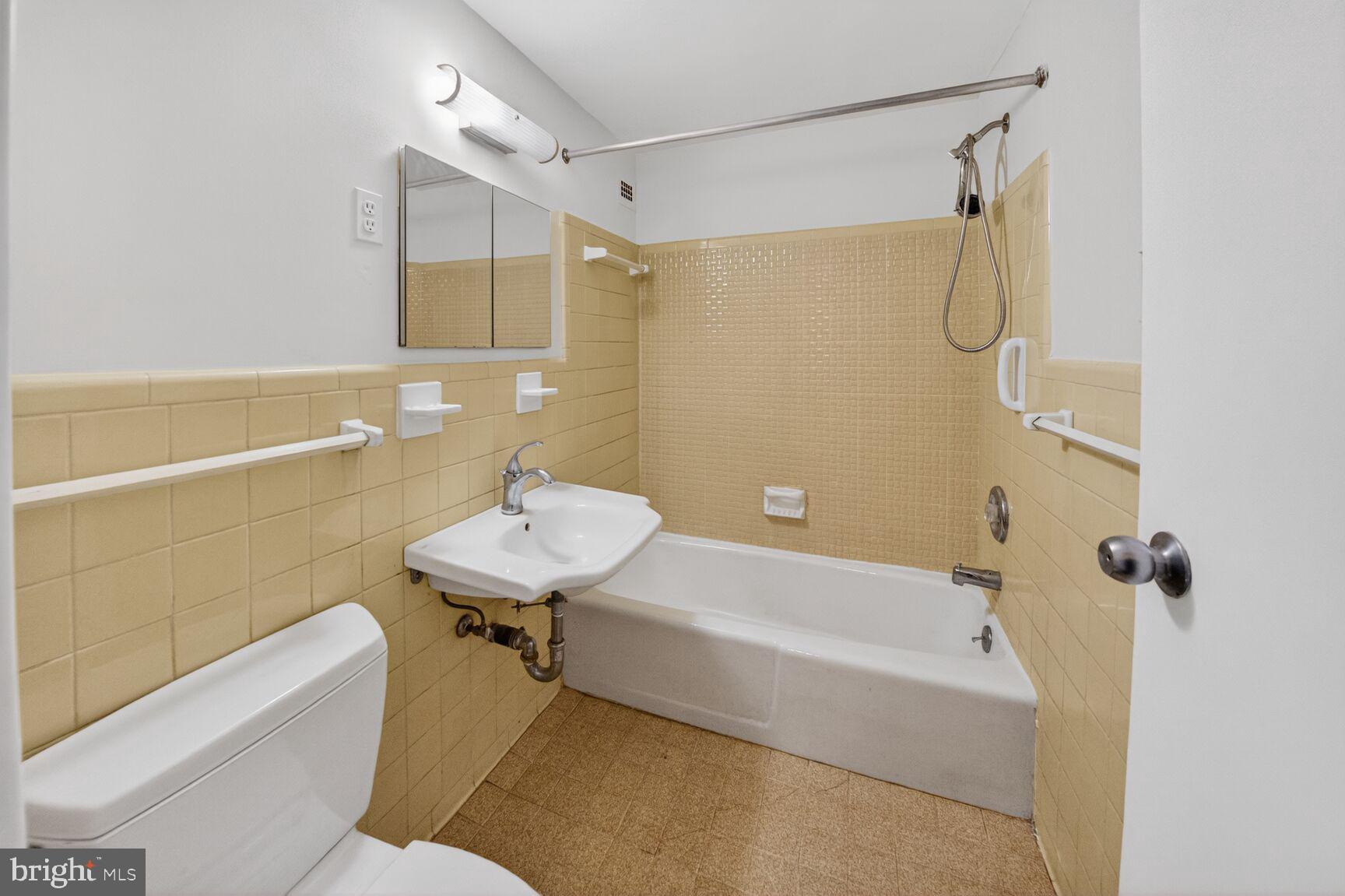 GROSVENOR PARK - Residential