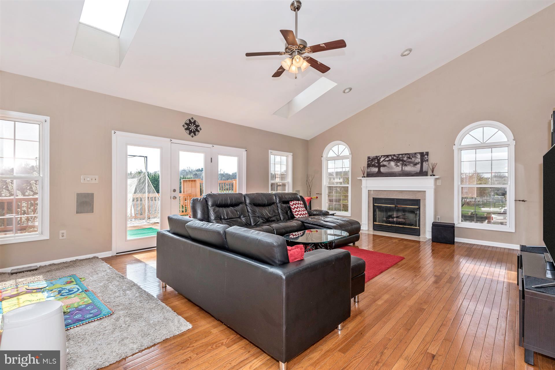 FOXLEIGH MEADOWS - Residential