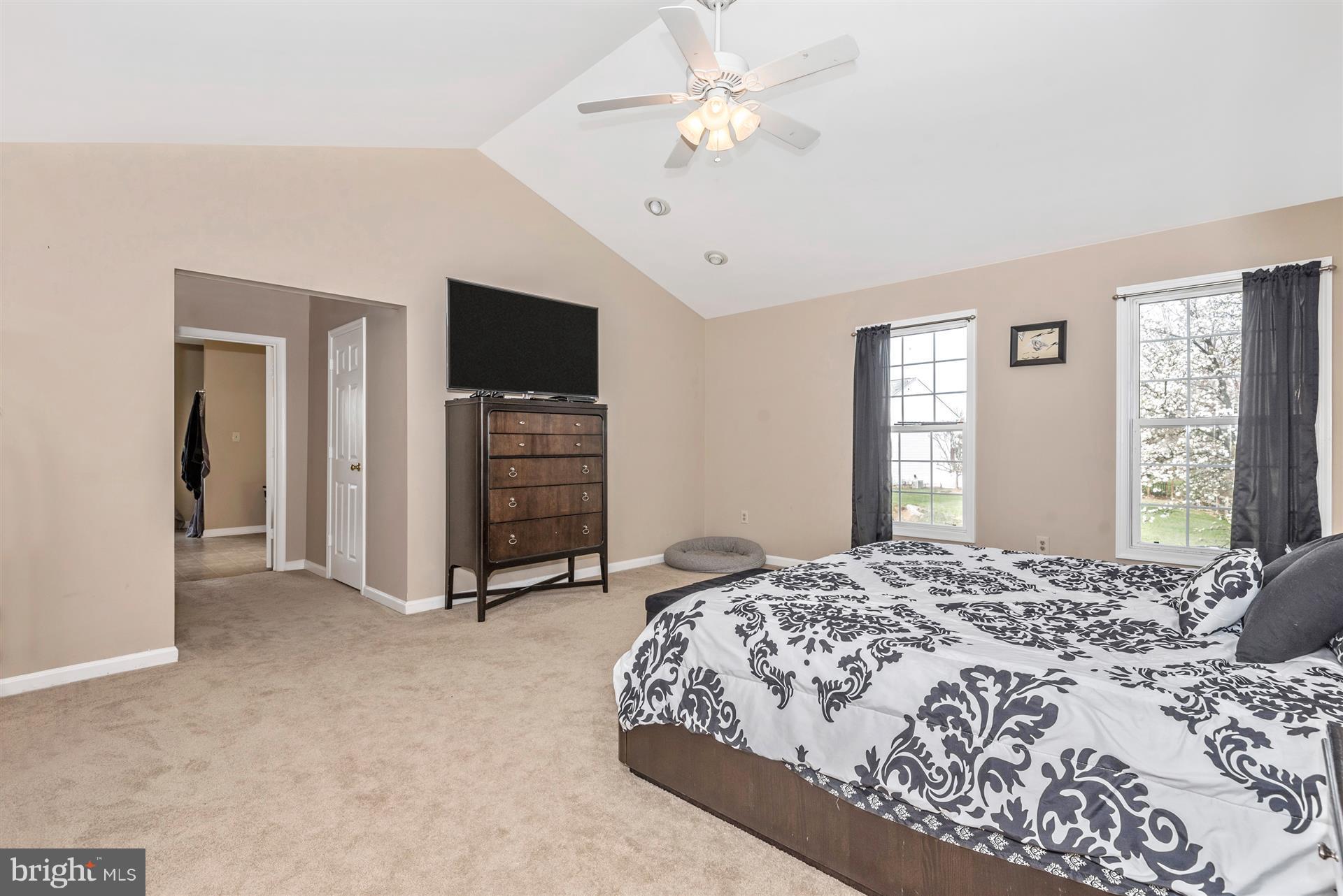 FOXLEIGH MEADOWS - Residential