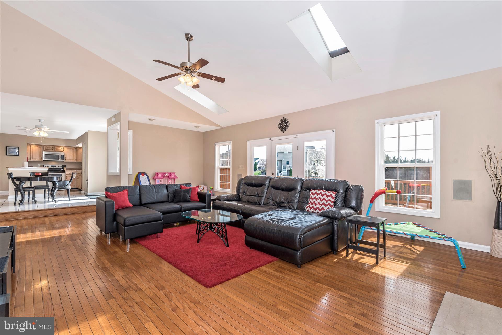 FOXLEIGH MEADOWS - Residential