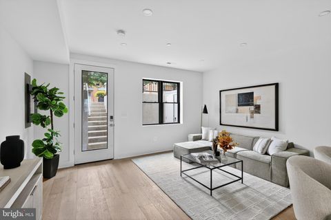 828 21ST STREET NE 1 WASHINGTON DC 20002