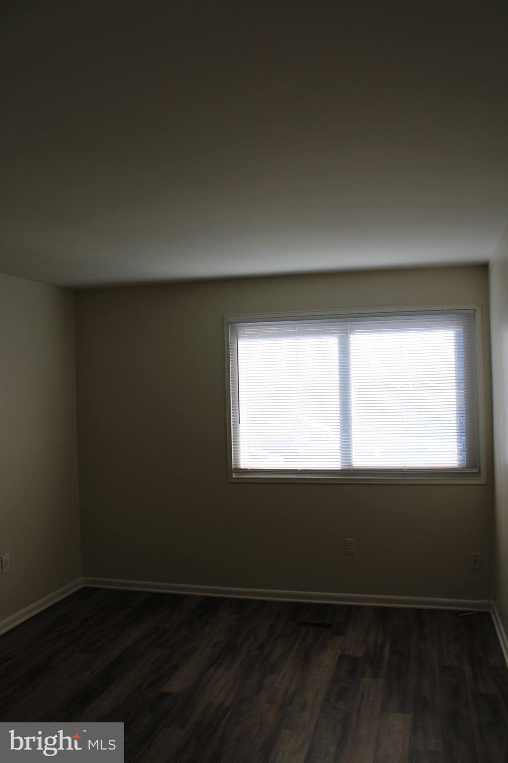 CINNAMON RIDGE CONDO - Residential Lease