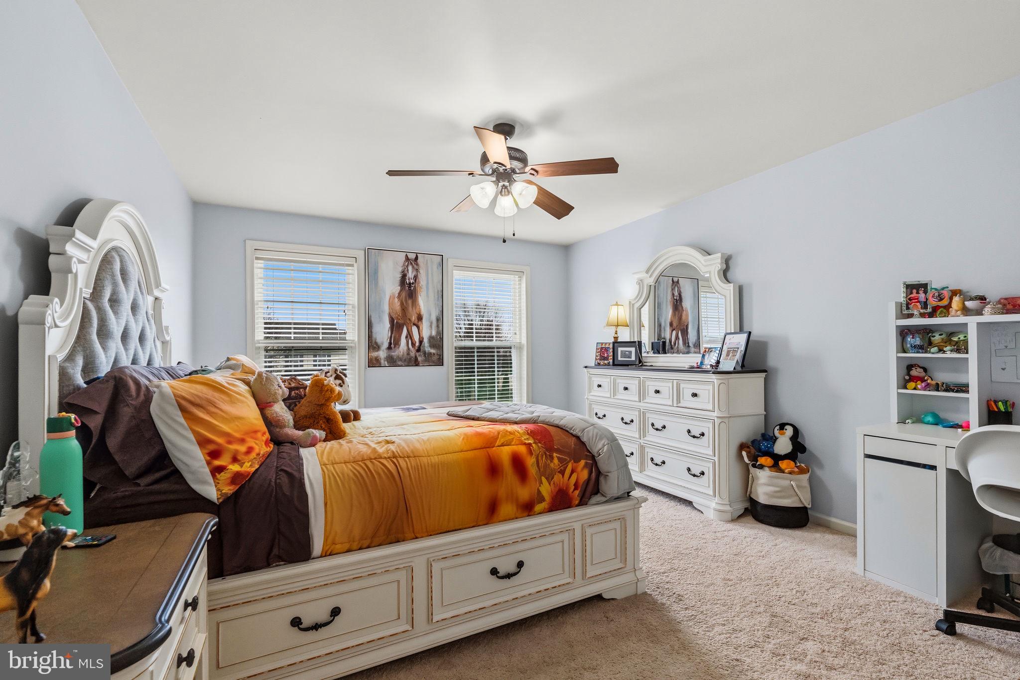 TWIN PONDS - Residential