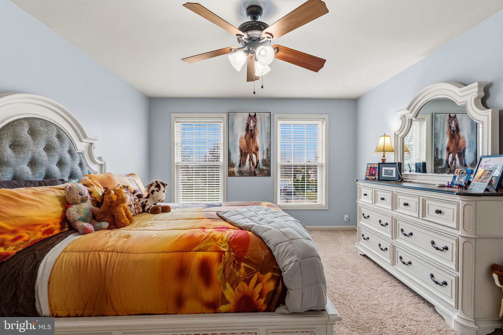 TWIN PONDS - Residential