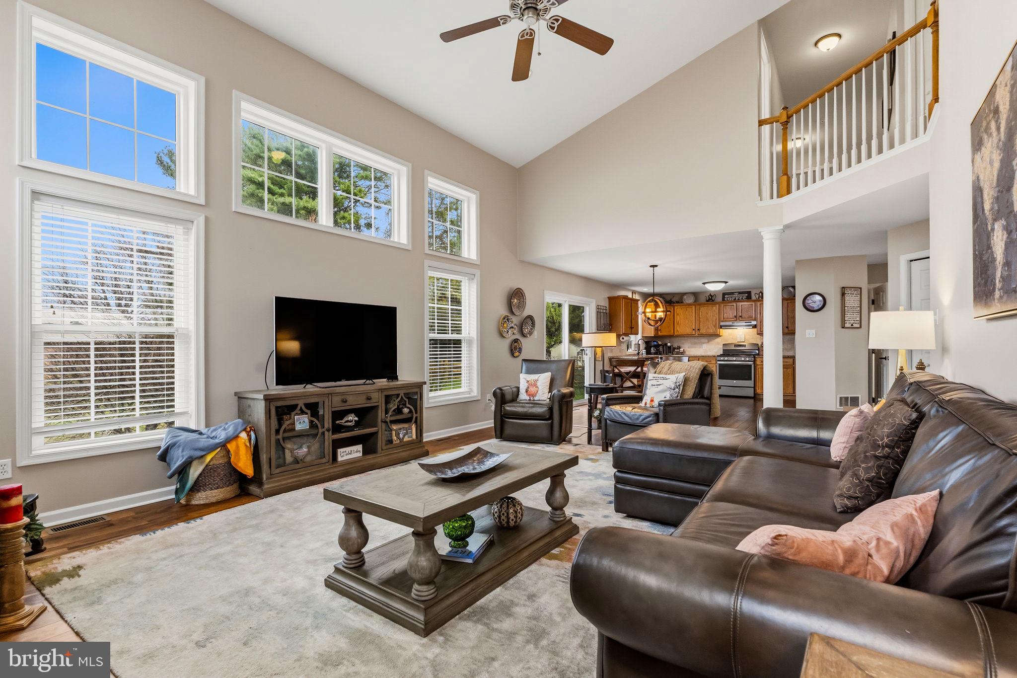 TWIN PONDS - Residential