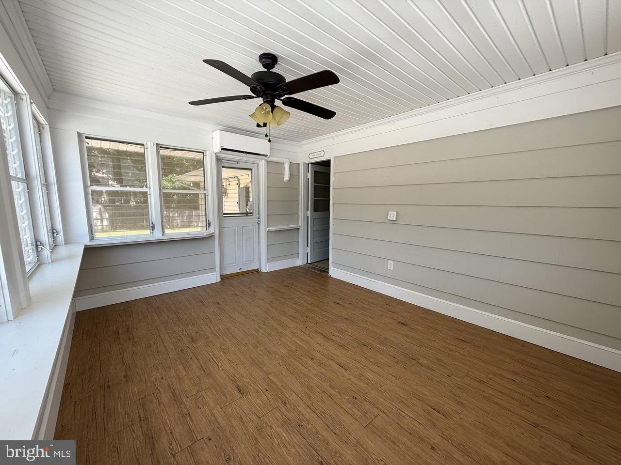FERRY FARMS - Residential