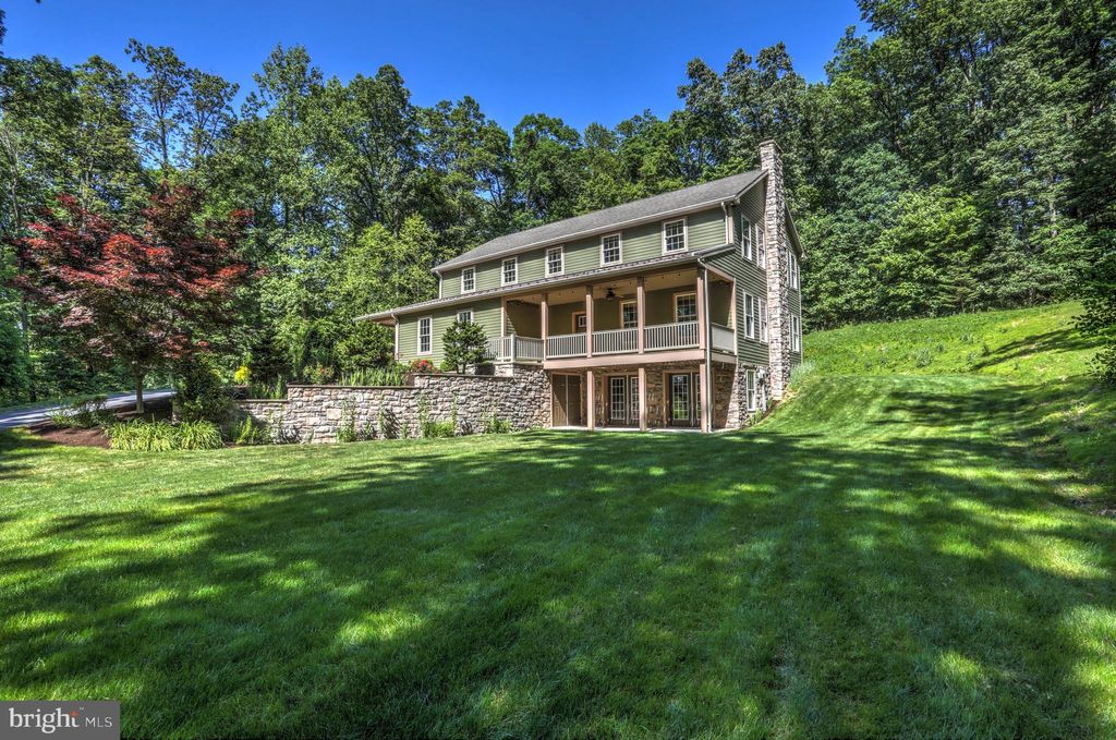Photo of 883 SILVER HILL RD, NARVON, PA 17555 (MLS # PALA2035734)