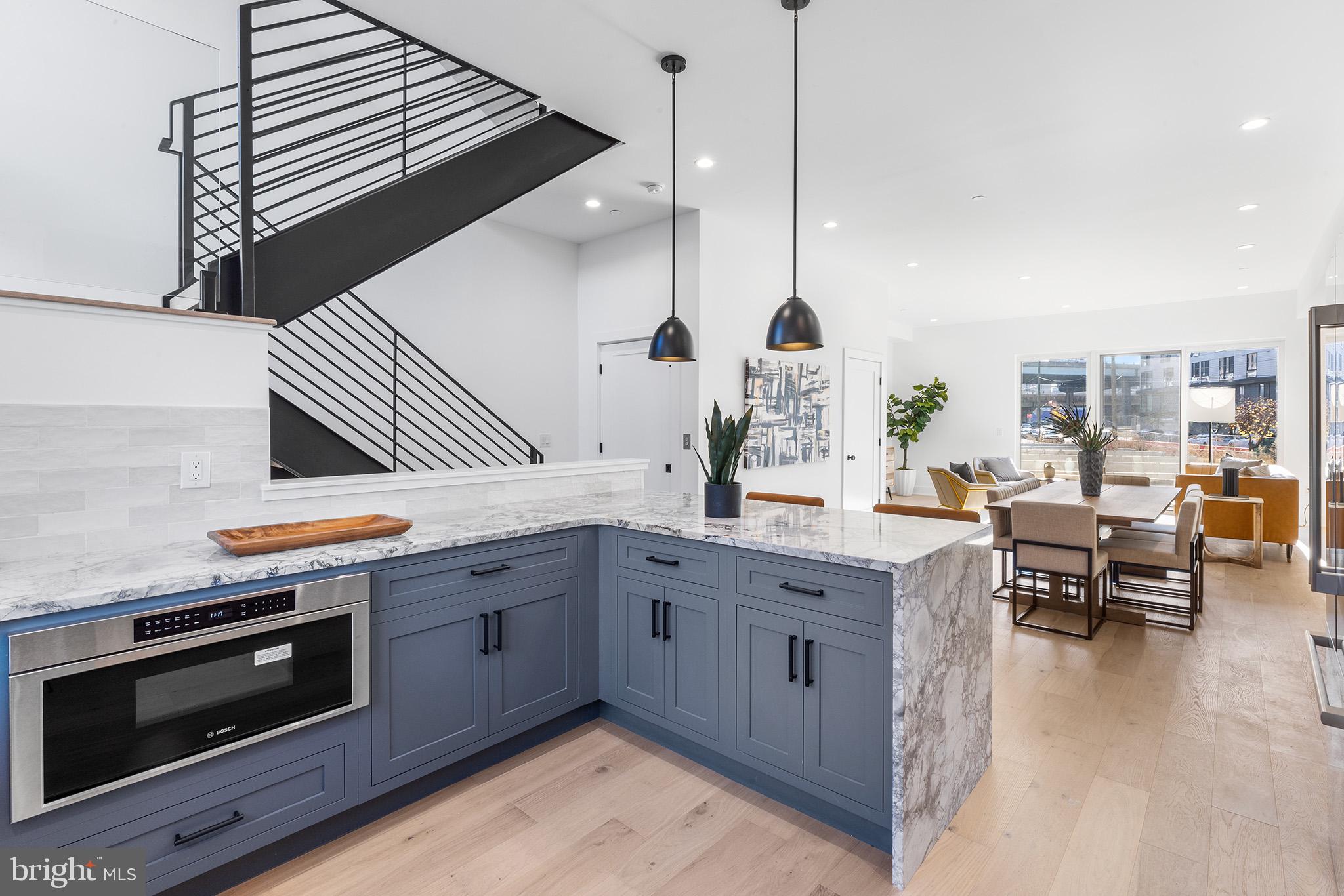 136 W ALLEN STREET
