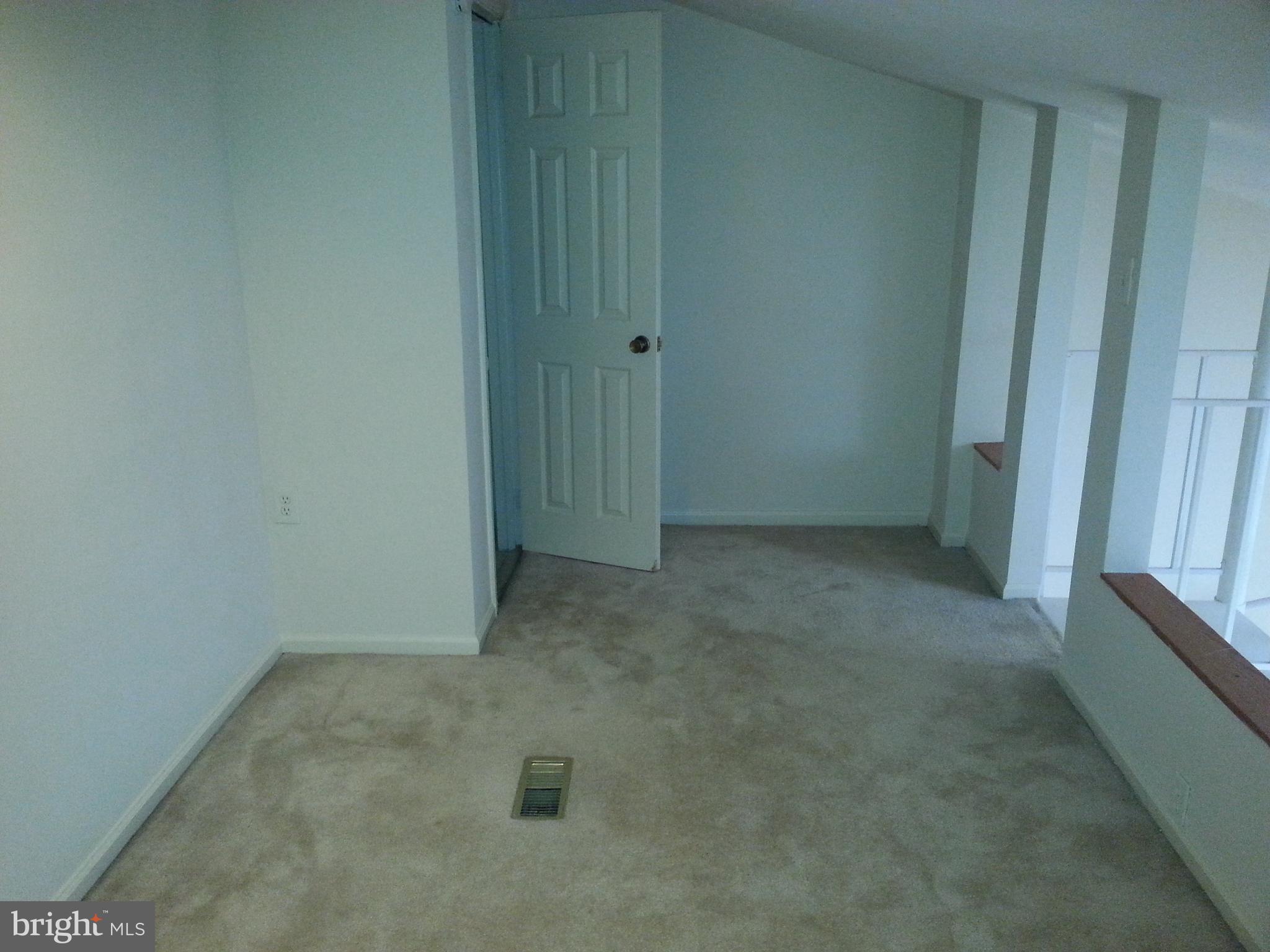 CHRISTOPHER COURT - Residential Lease