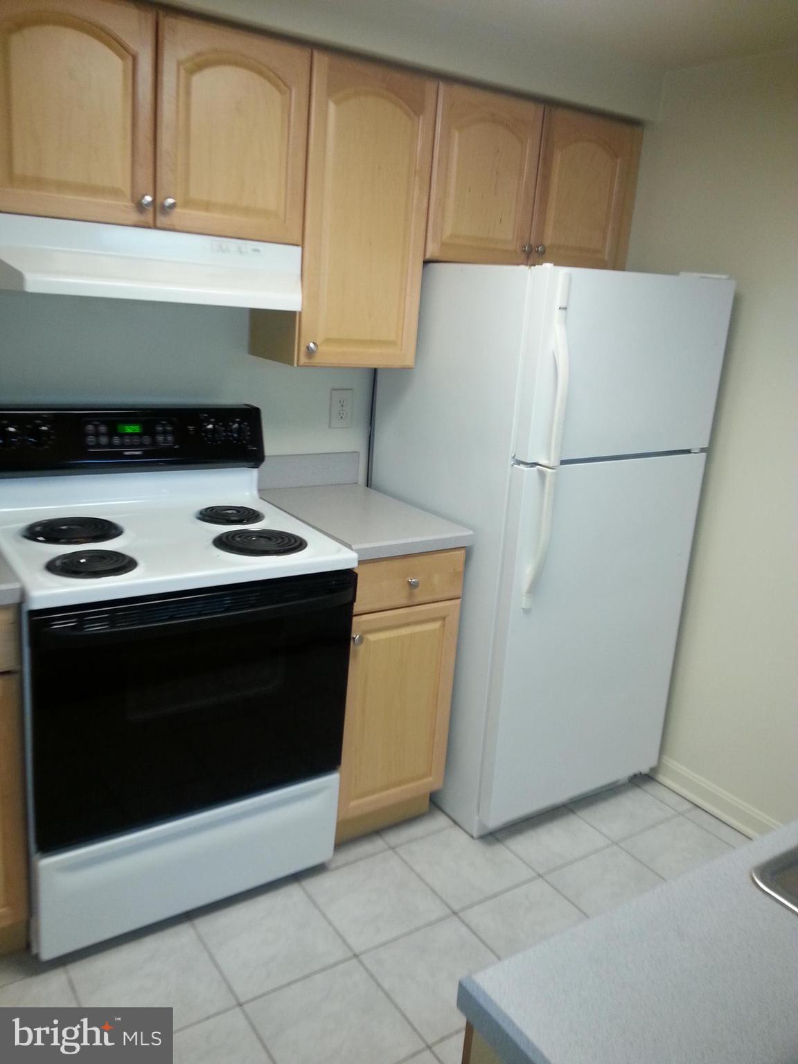 CHRISTOPHER COURT - Residential Lease