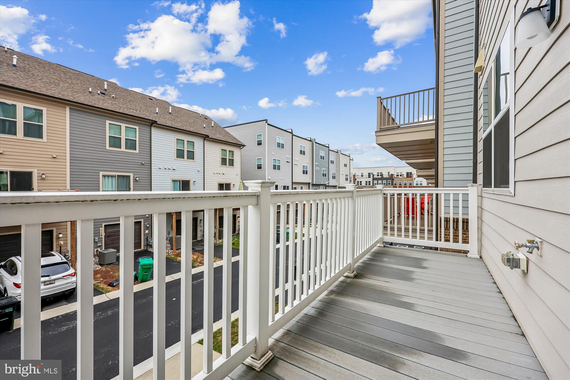 CROWN FARM - Residential