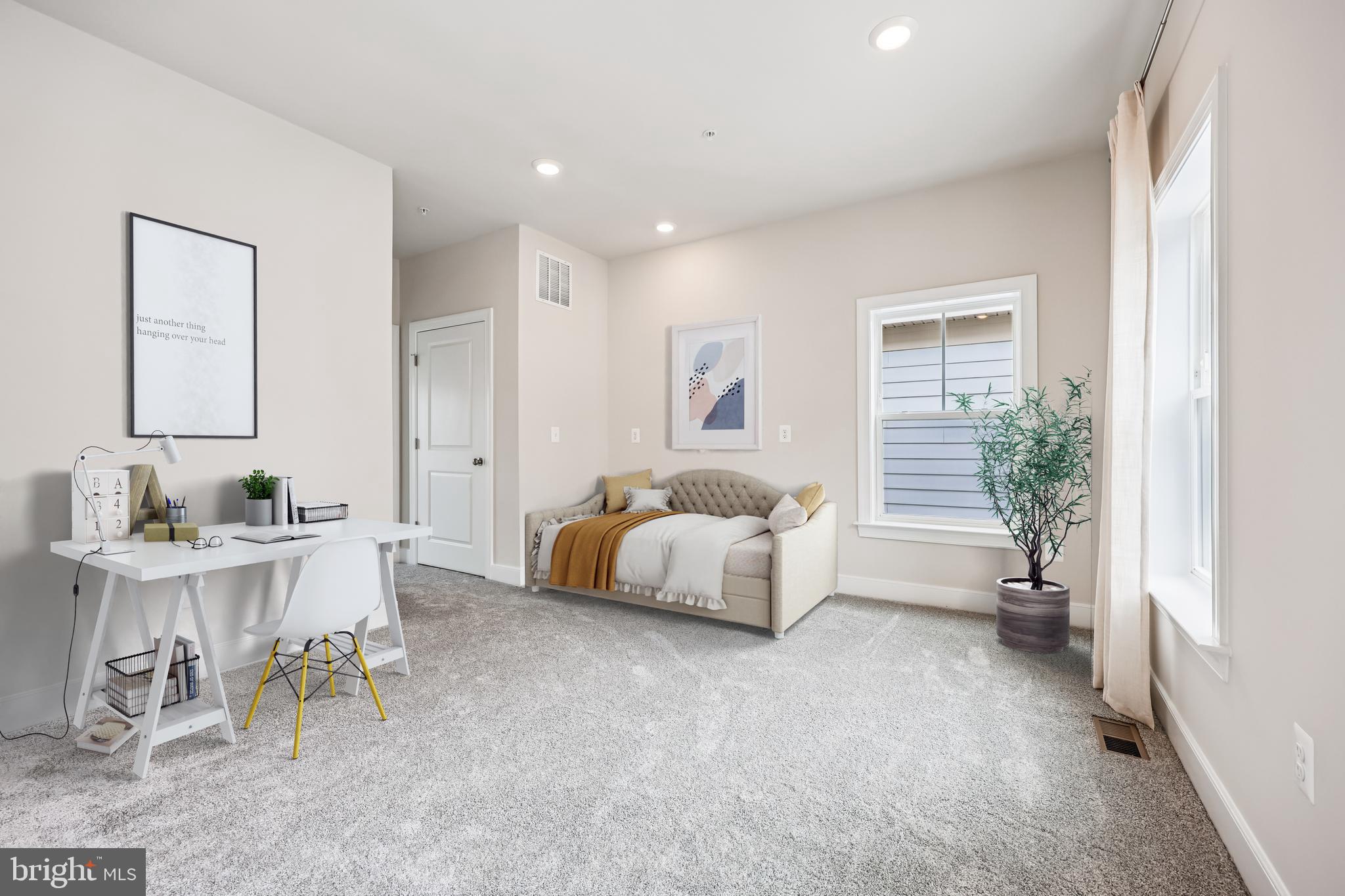 CROWN FARM - Residential