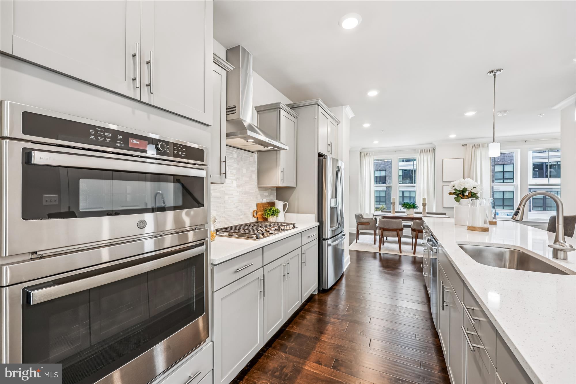 CROWN FARM - Residential