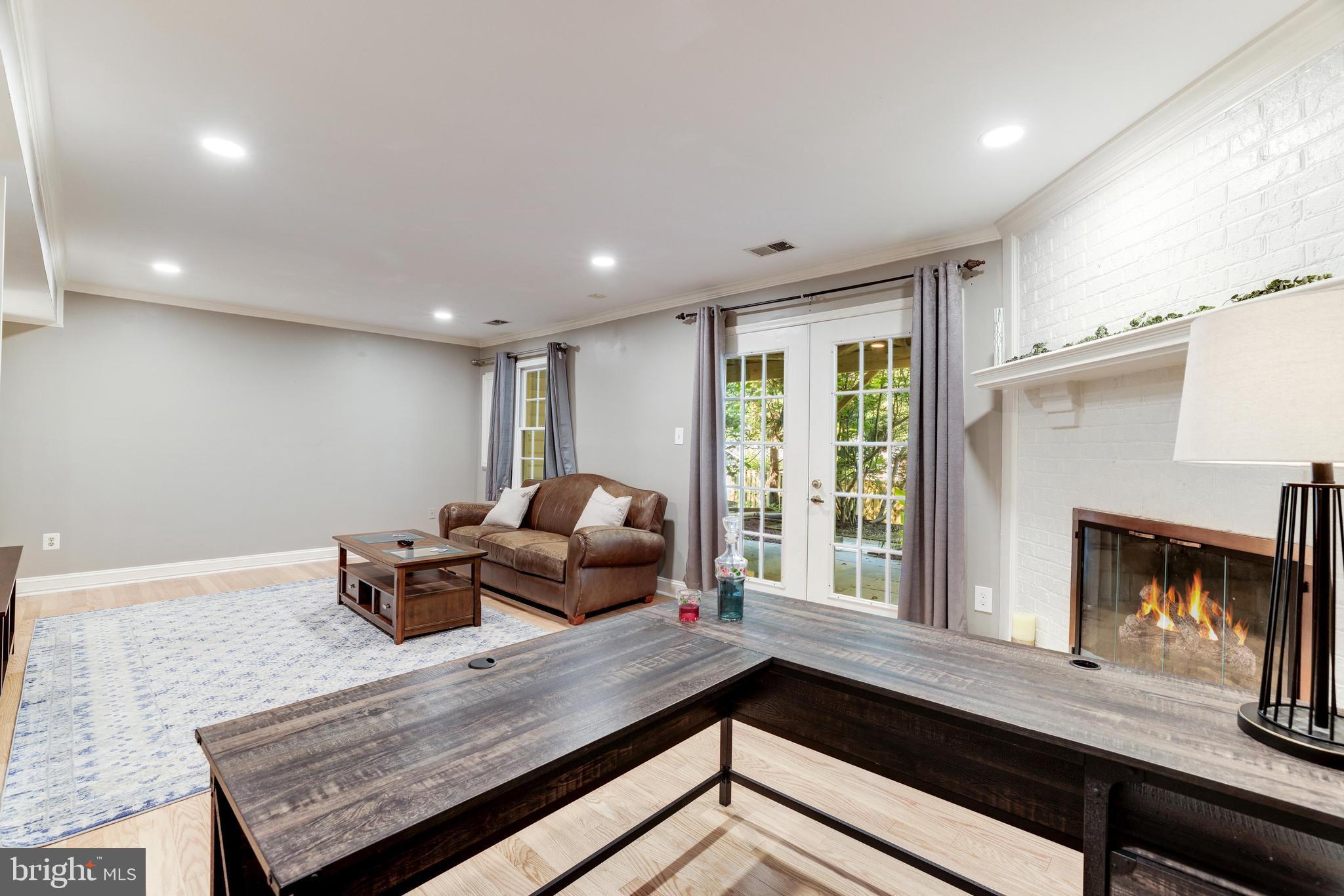 LIMEWOOD MEWS - Residential