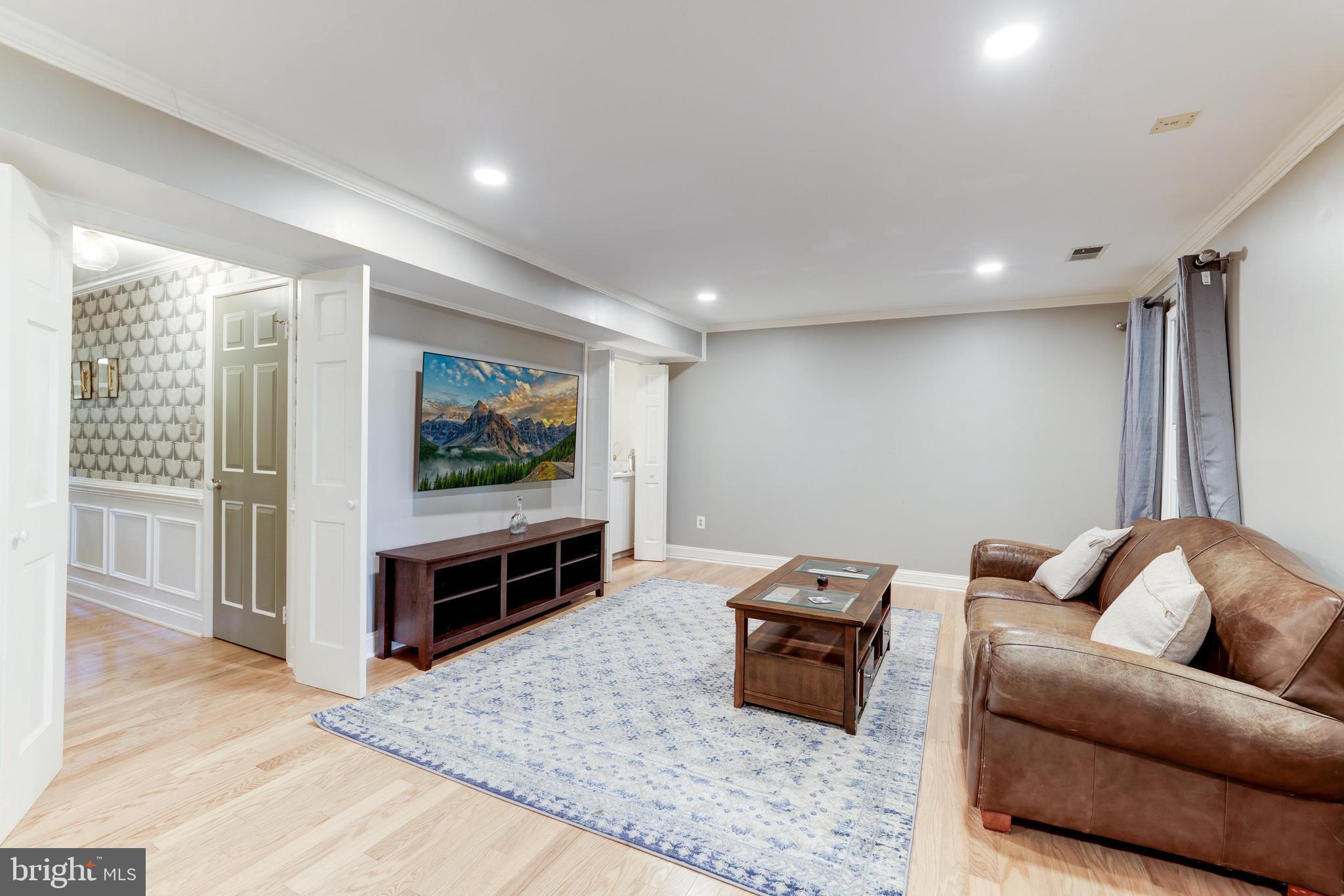 LIMEWOOD MEWS - Residential