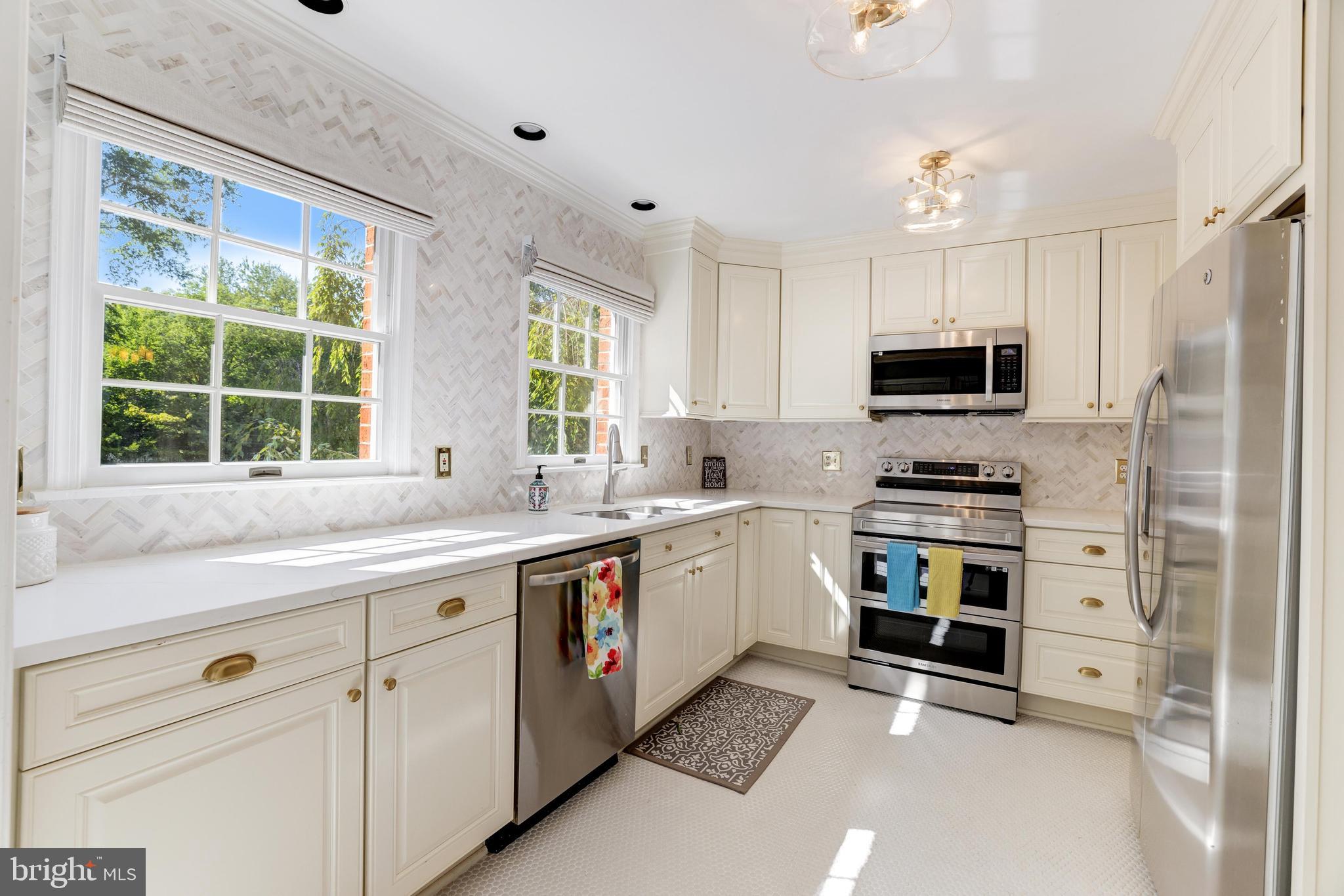 LIMEWOOD MEWS - Residential