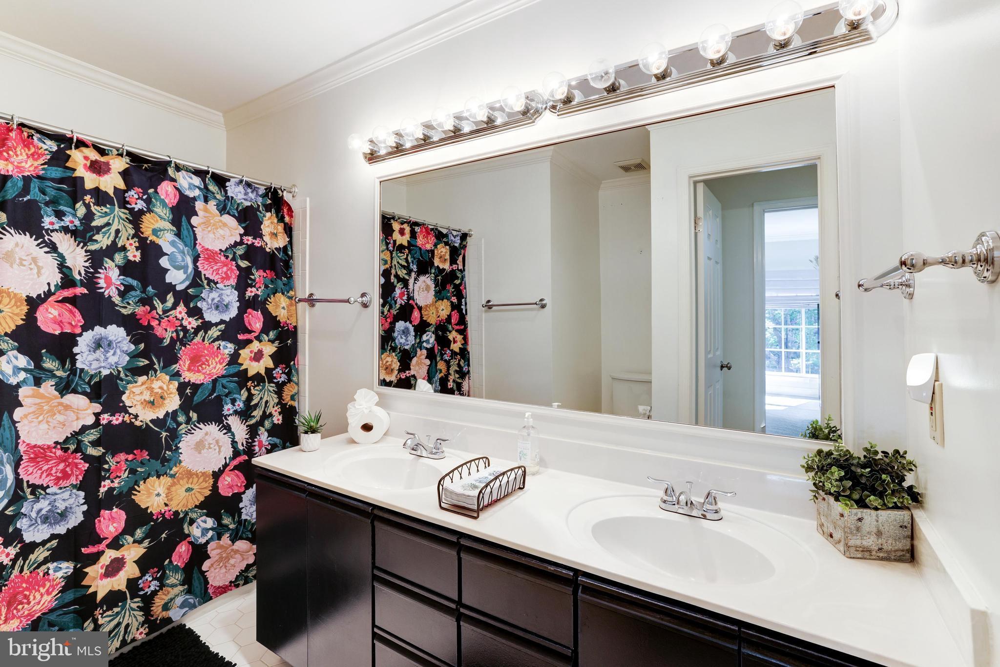 LIMEWOOD MEWS - Residential