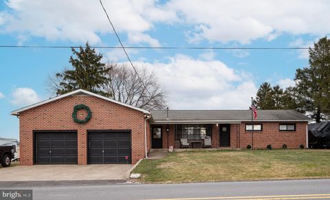 762 SAND HILL ROAD SELINSGROVE PA 17870