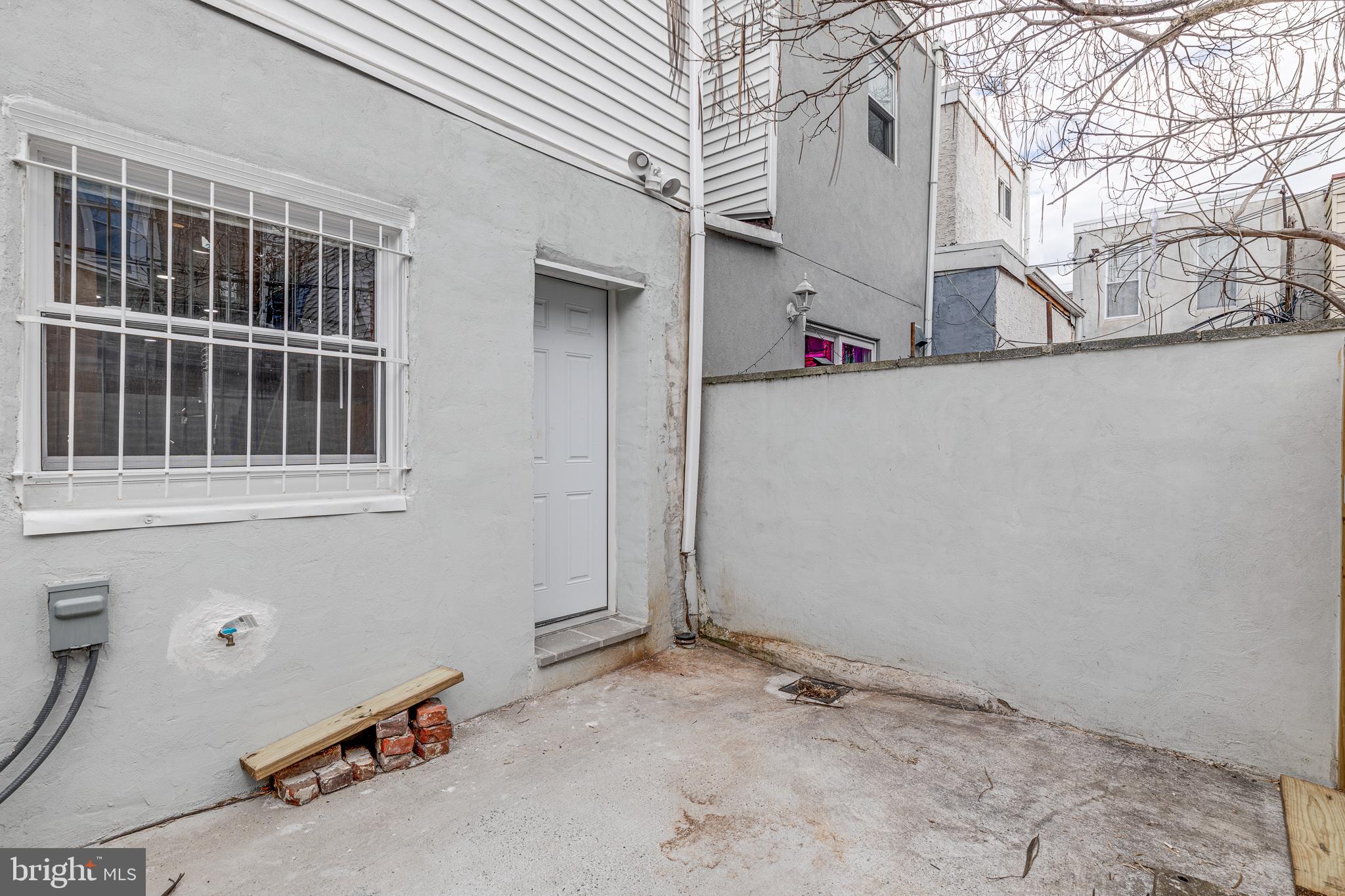 POINT BREEZE - Residential