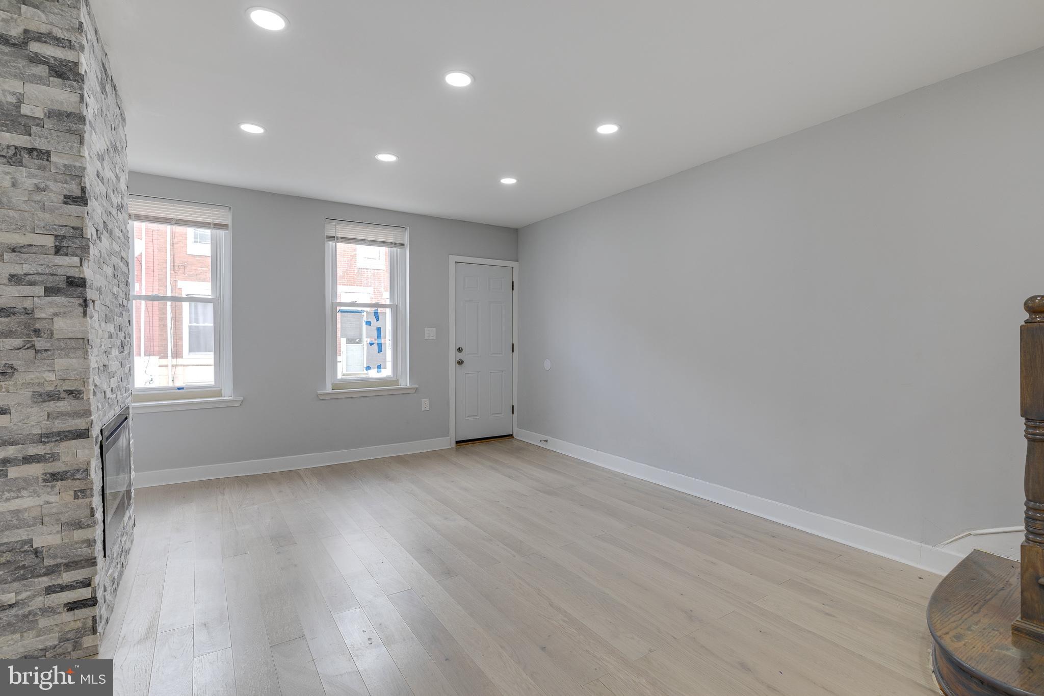 POINT BREEZE - Residential