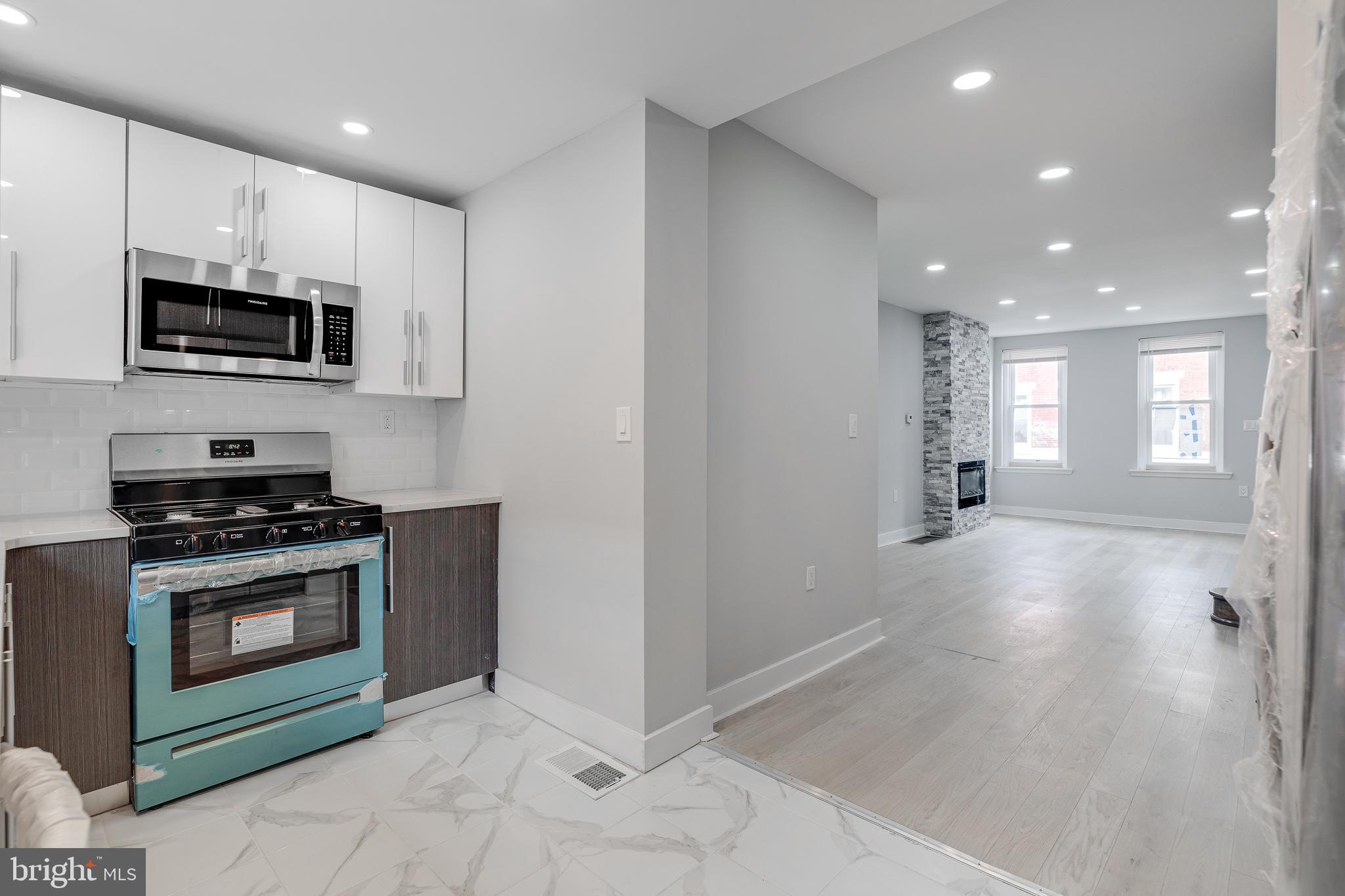 POINT BREEZE - Residential