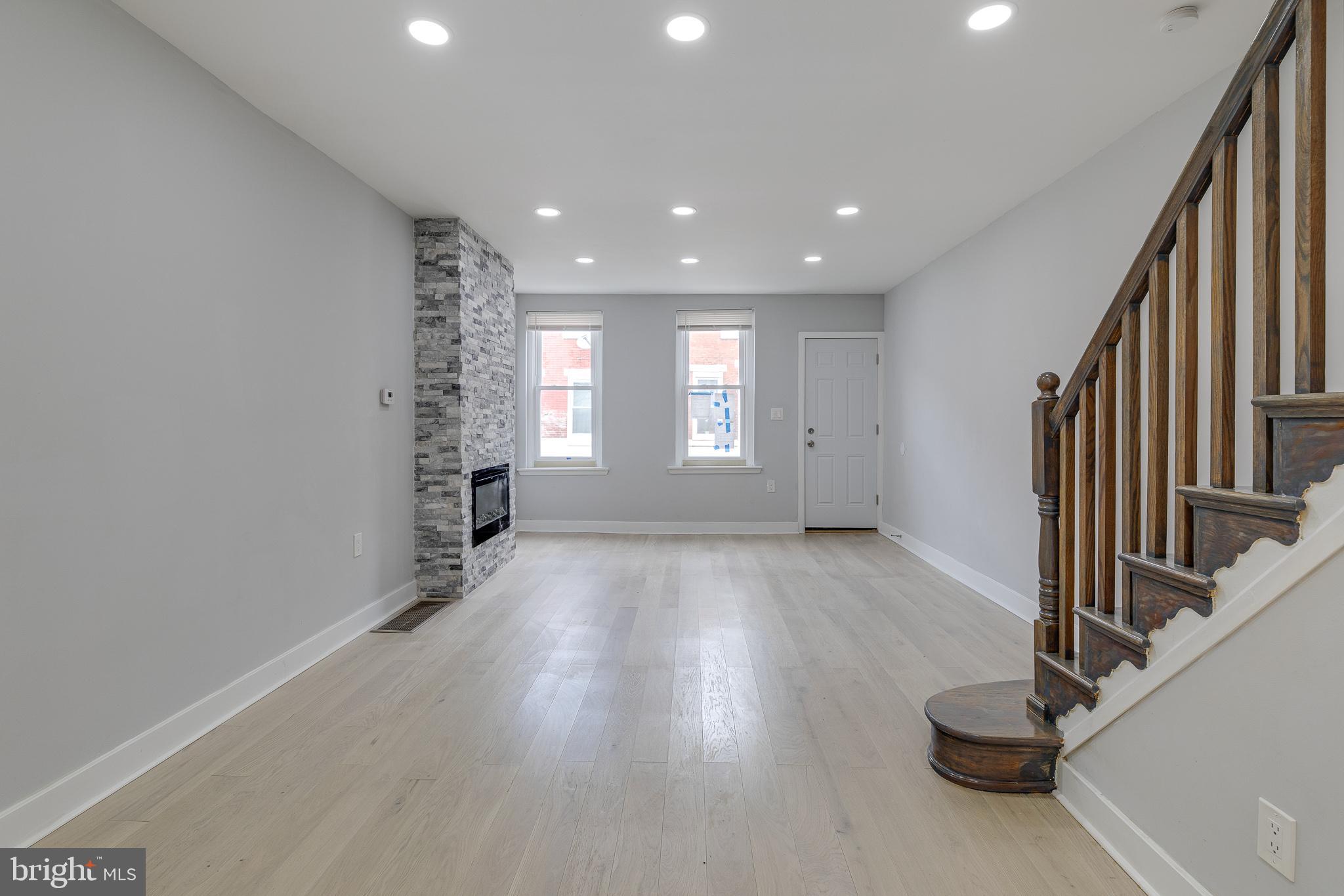 POINT BREEZE - Residential