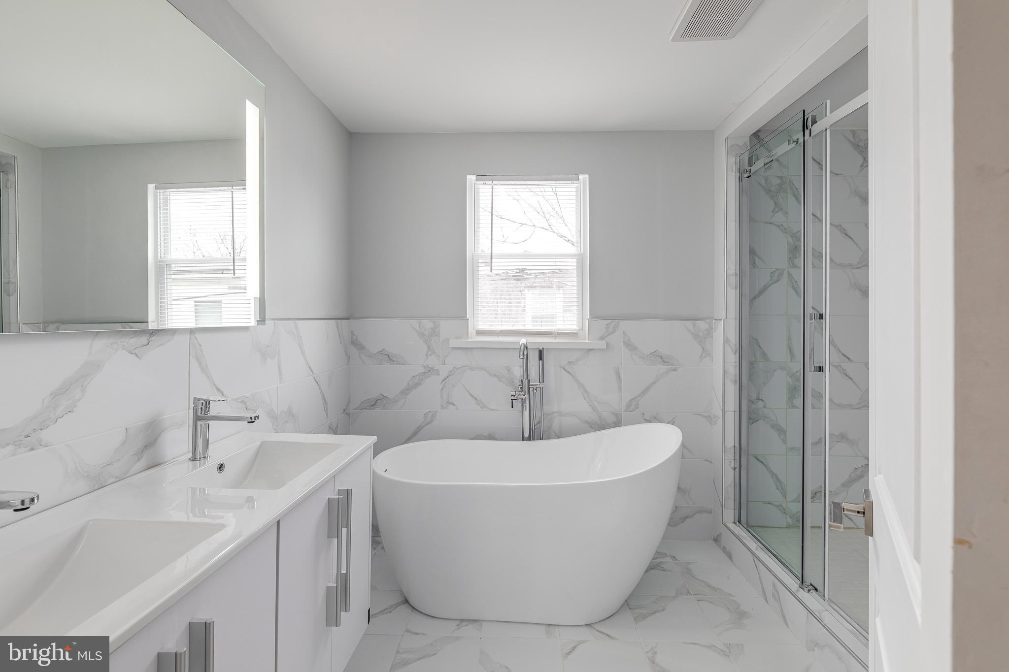 POINT BREEZE - Residential