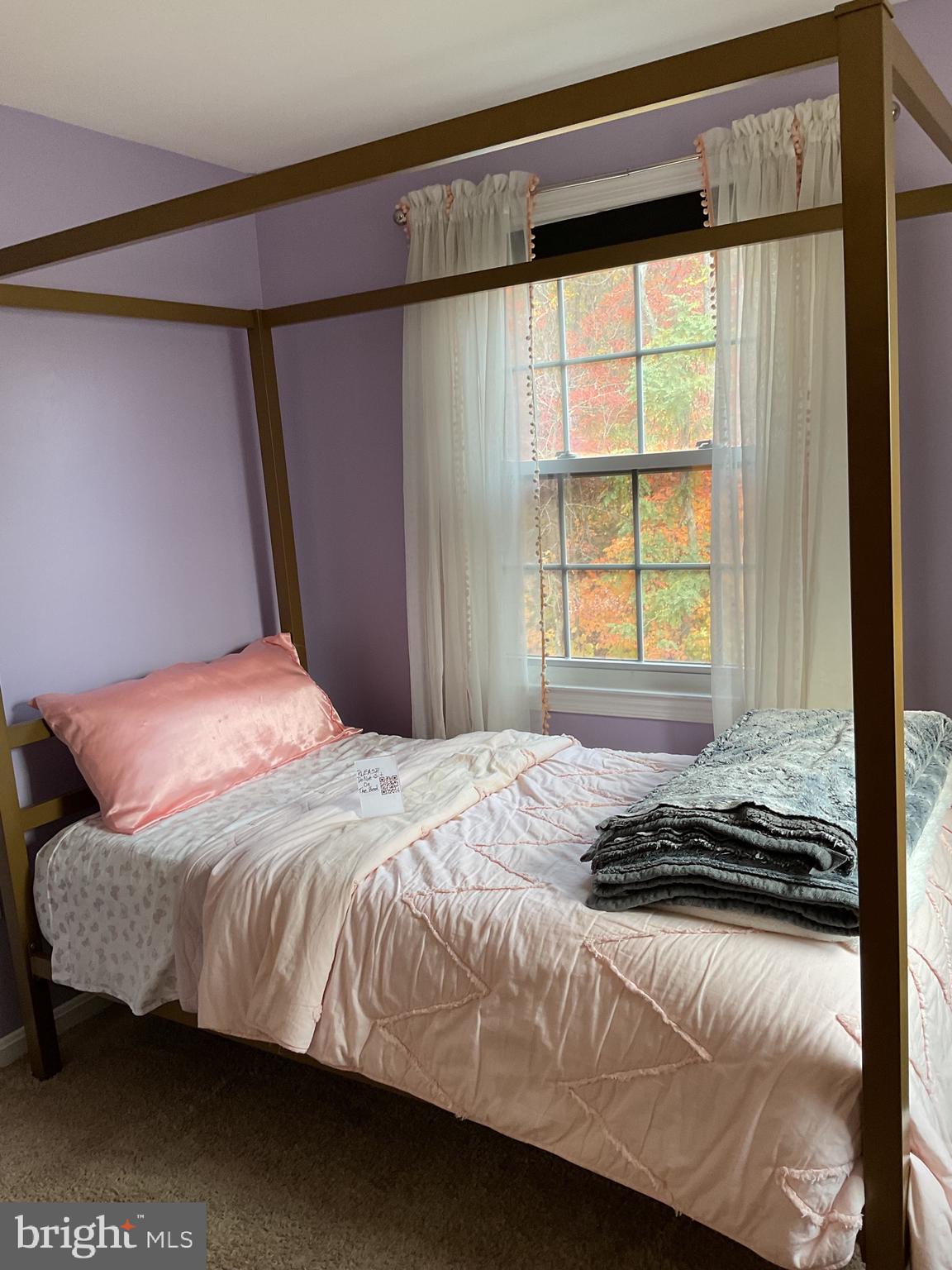 PINEWOOD HILL - Residential