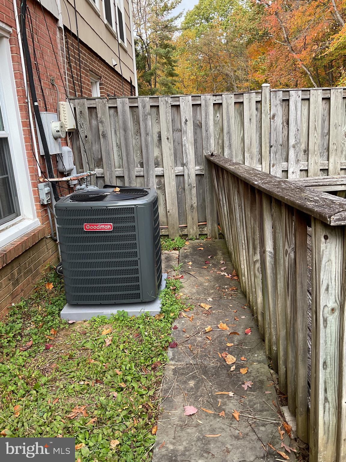 PINEWOOD HILL - Residential