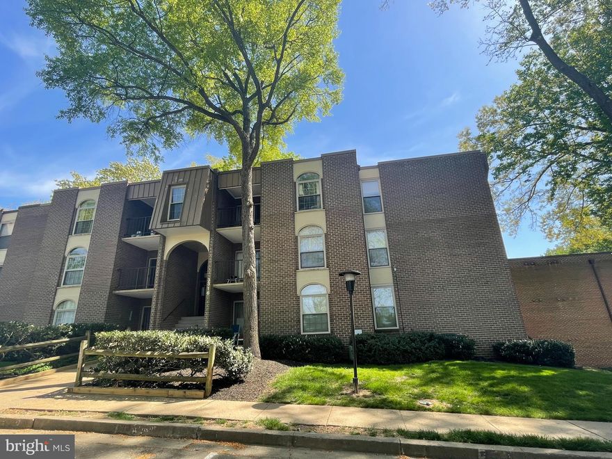 Great opportunity in the sought after community of Woodburn, located right behind INOVA Fairfax Hospital and close to major transportation routes, just off 495.  Association fees include all utilities and many amenities such as swimming, sports courts, playgrounds, picnic areas with BBQ grills and more!  Parking space #549 conveys.  Additional spaces can be obtained through the Condo Association.   New closet 2022.